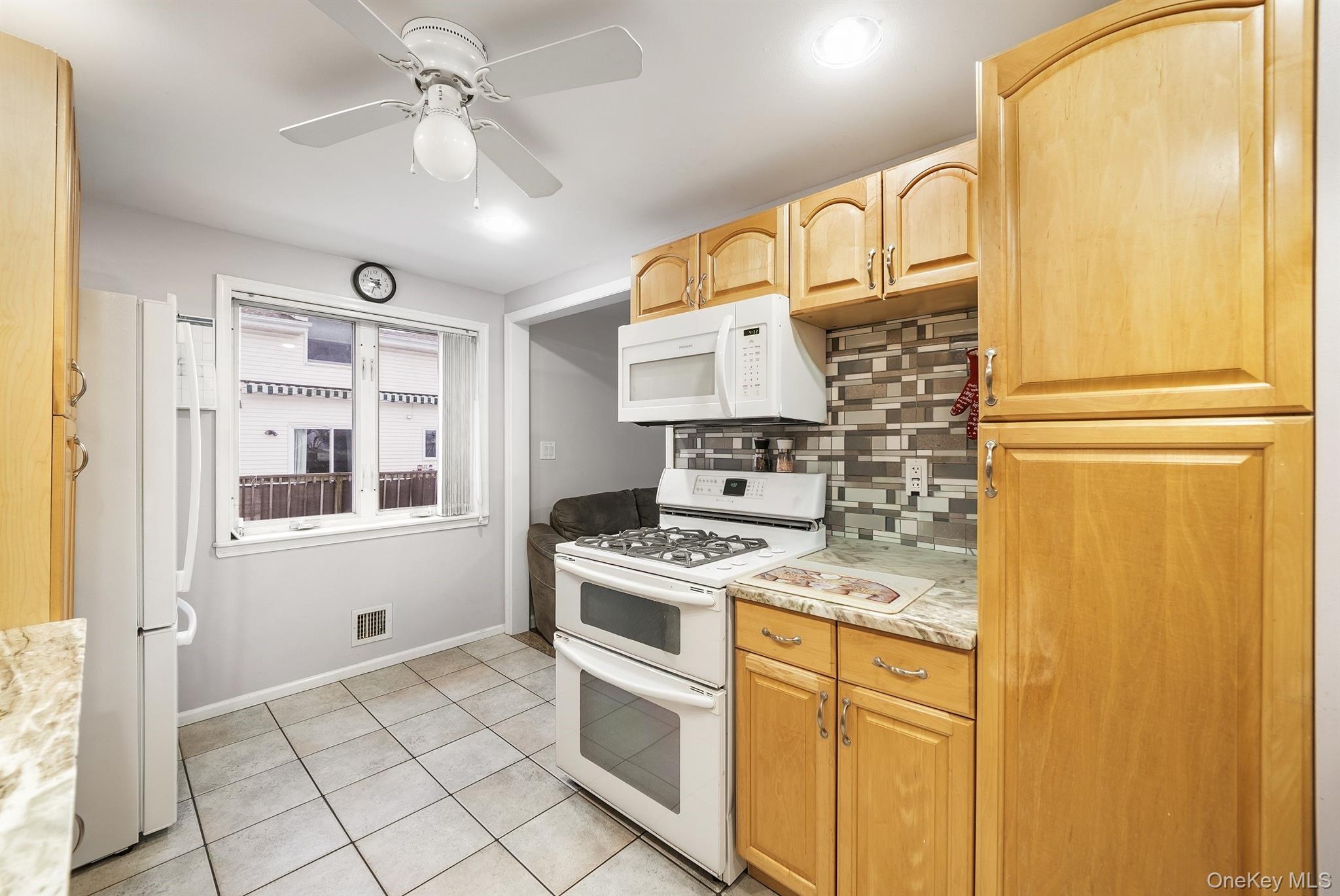 #11 photo, 131 W Washington Avenue, Pearl River , NY 10965