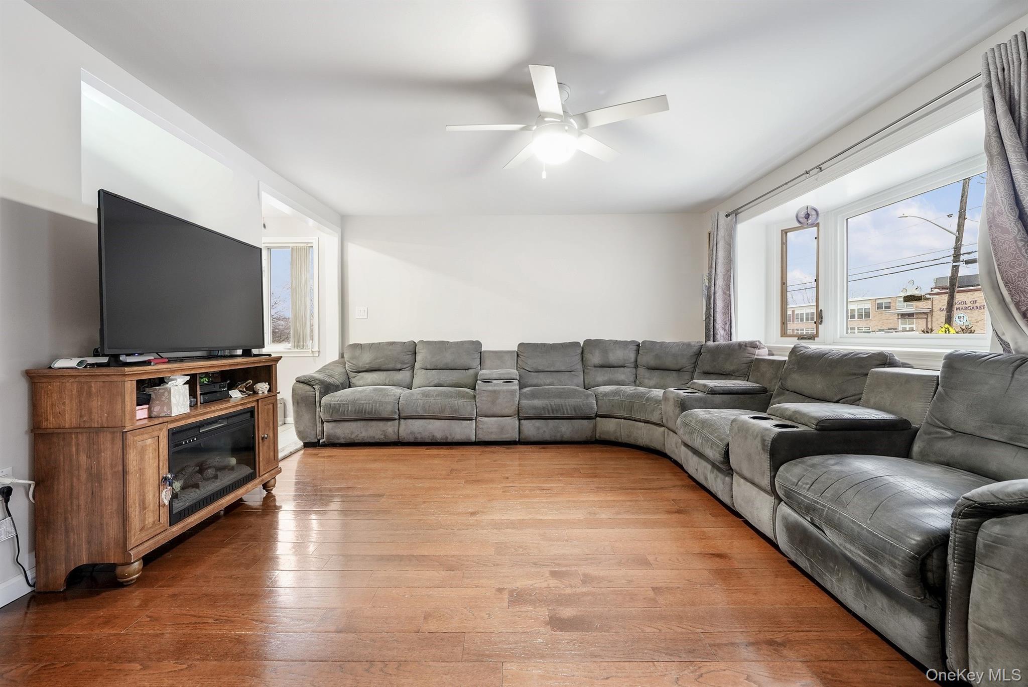 #4 photo, 131 W Washington Avenue, Pearl River , NY 10965