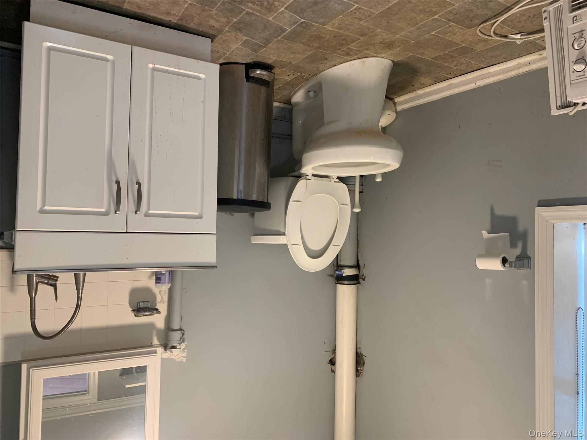 #10 photo, 10 Willowdale Avenue, Port Washington , NY 11050