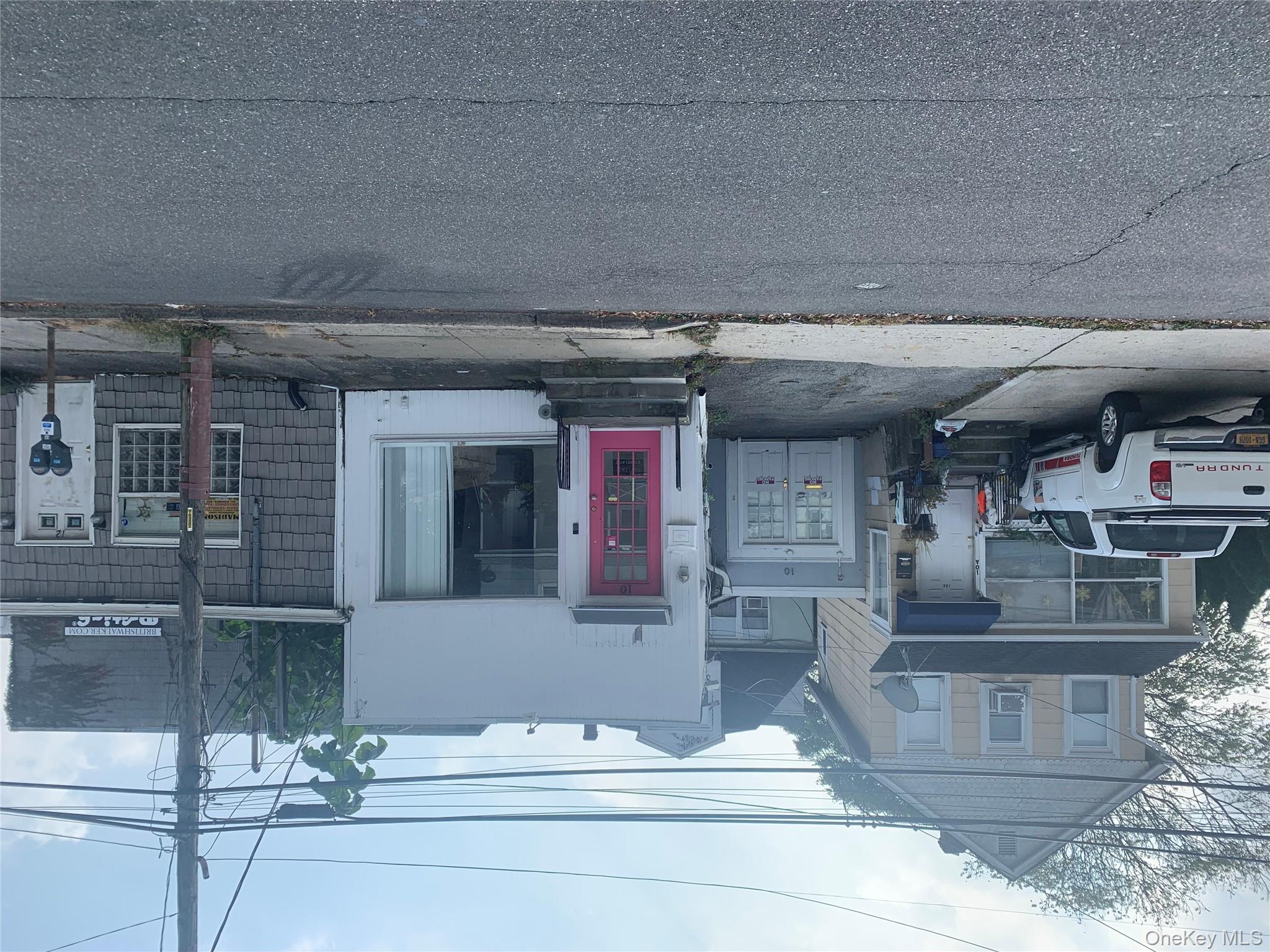 #2 photo, 10 Willowdale Avenue, Port Washington , NY 11050