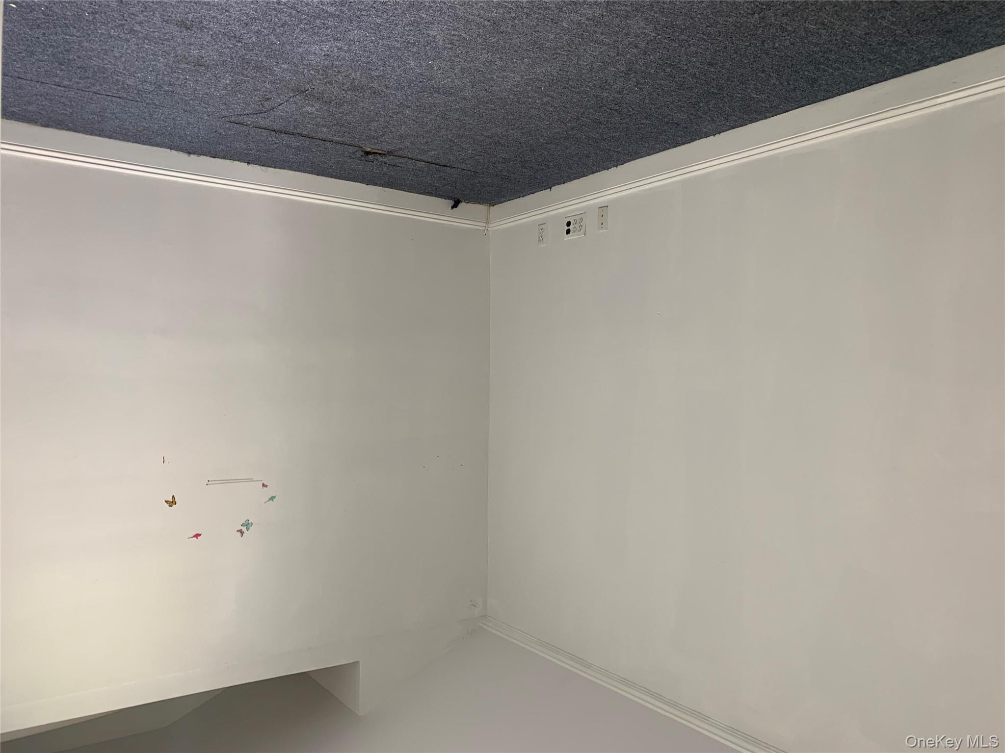 #8 photo, 10 Willowdale Avenue, Port Washington , NY 11050