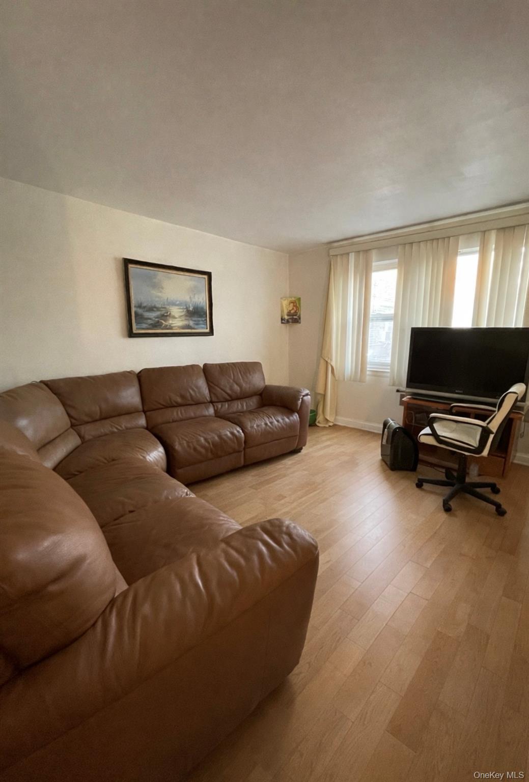 #2 photo, 138-33 JEWEL Avenue, Flushing , NY 11367