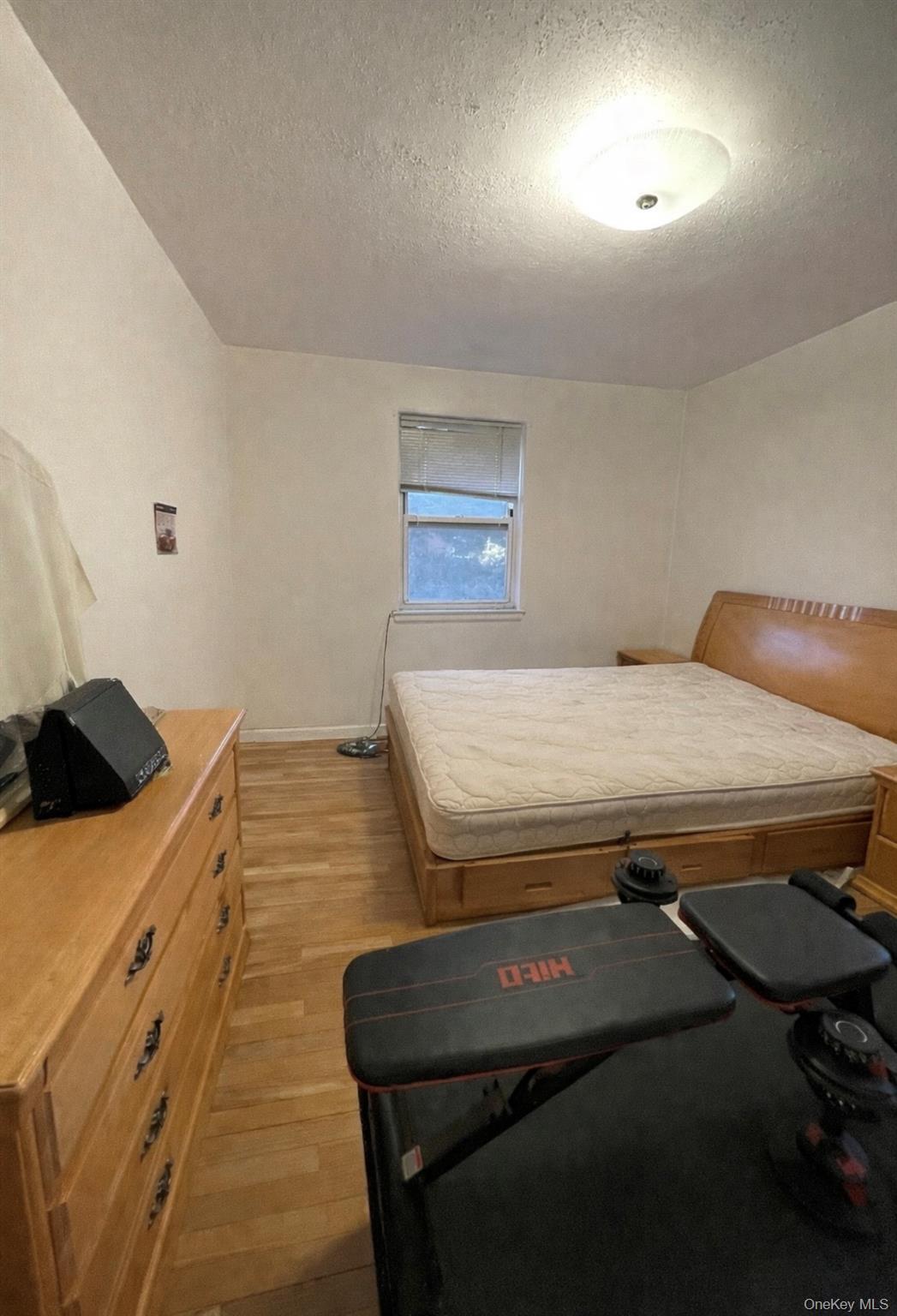 #3 photo, 138-33 JEWEL Avenue, Flushing , NY 11367