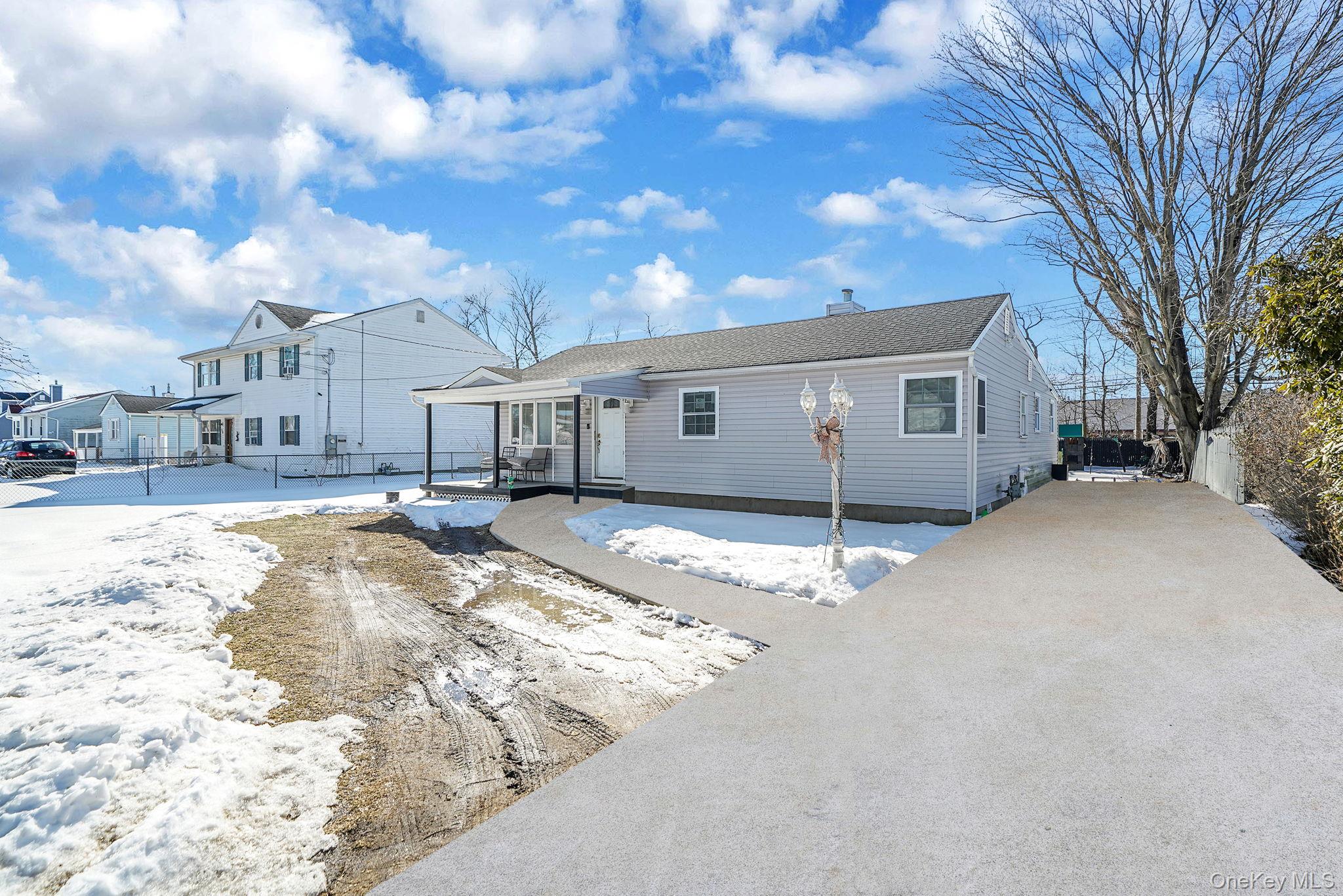 #3 photo, 22 Eisenhower Avenue, Brentwood , NY 11717