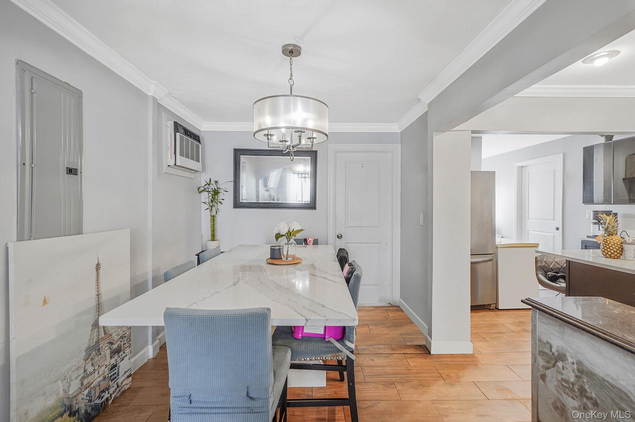 #7 photo, 22 Eisenhower Avenue, Brentwood , NY 11717