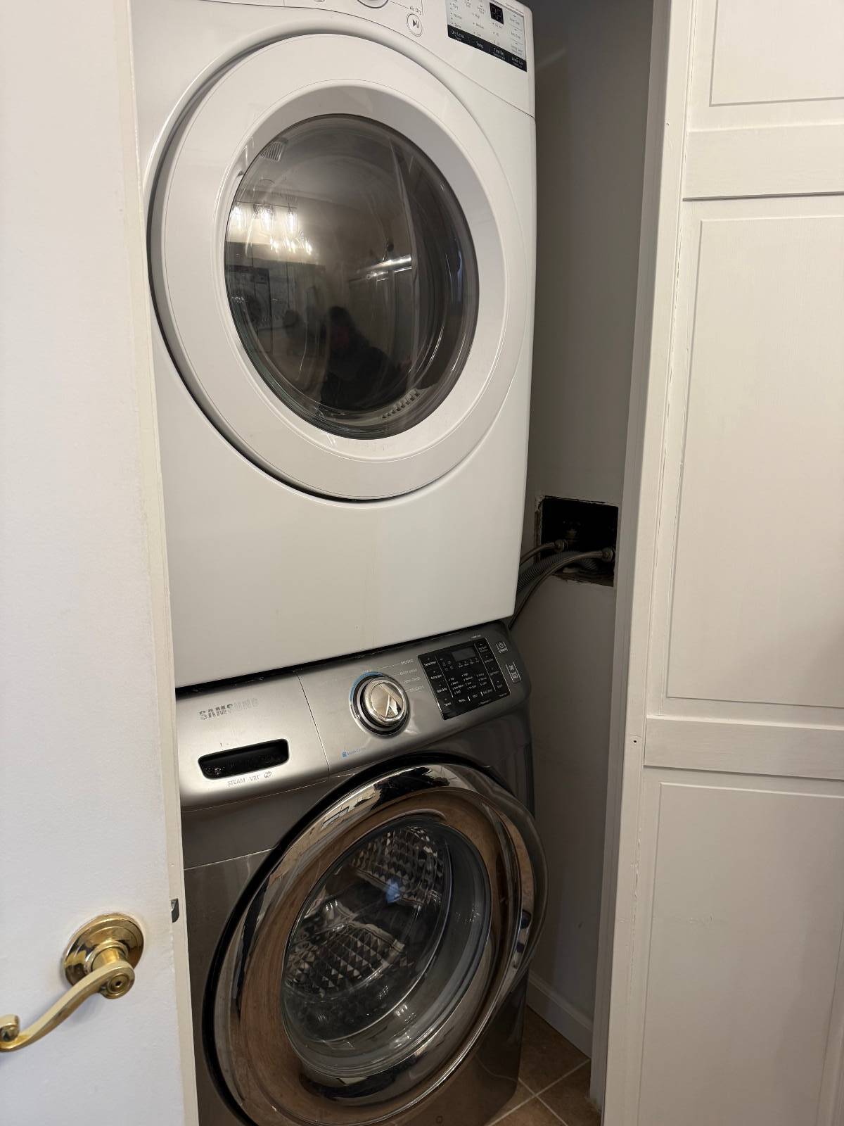 #4 photo, 15 Granada Crescent, White Plains , NY 10603