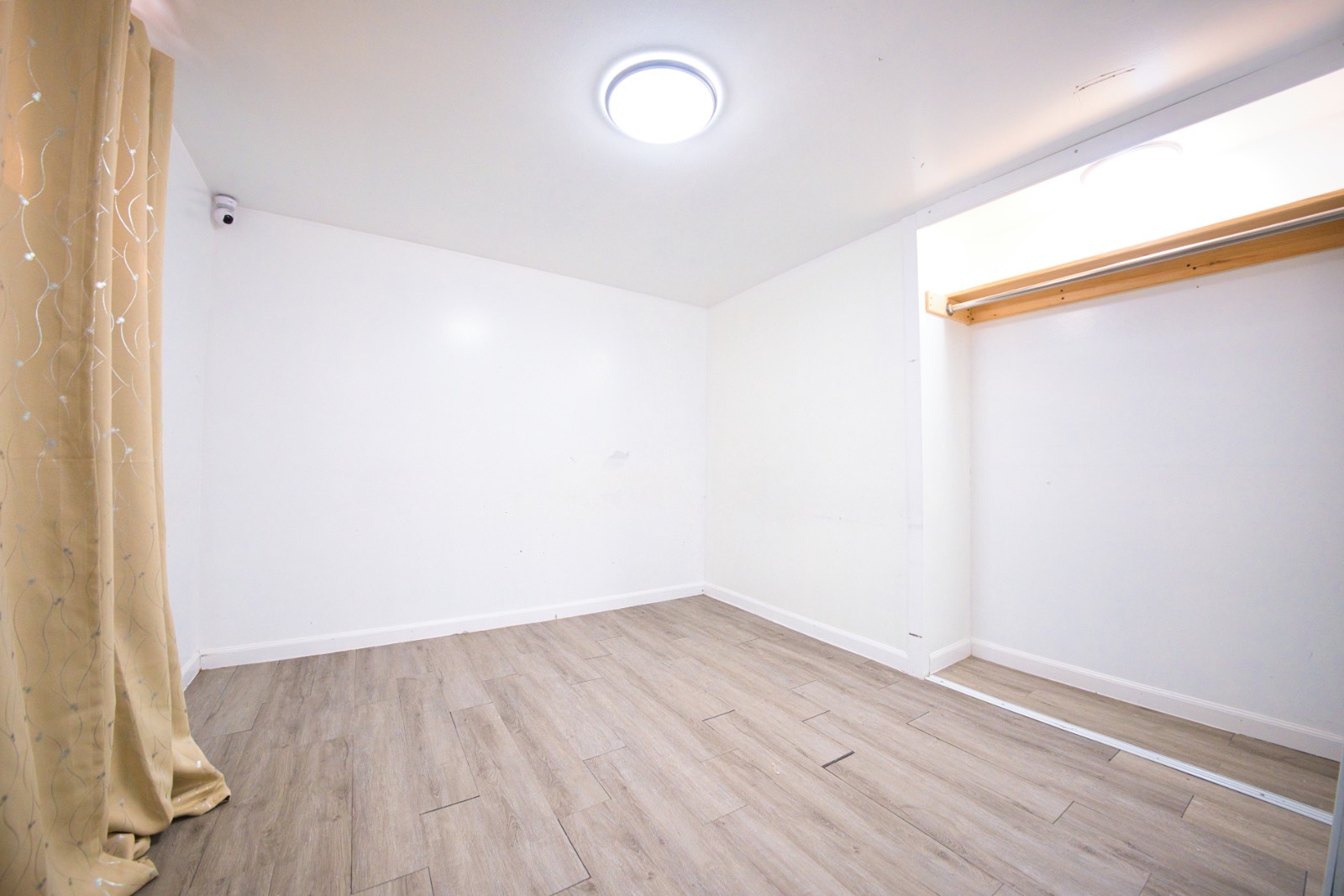 #26 photo, 130-12 224th Street, Laurelton , NY 11413