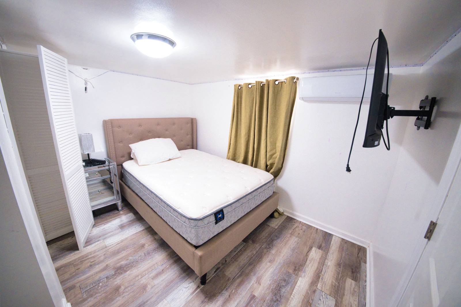 #31 photo, 130-12 224th Street, Laurelton , NY 11413