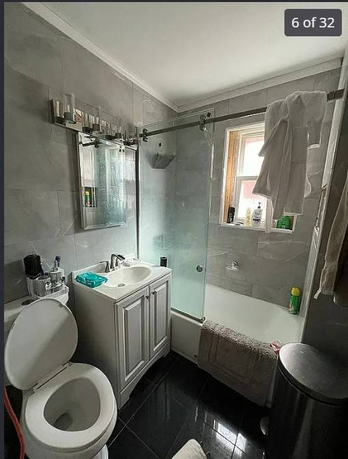 #25 photo, 53-90 69TH, MIDDLE VILLAGE , NY 11378