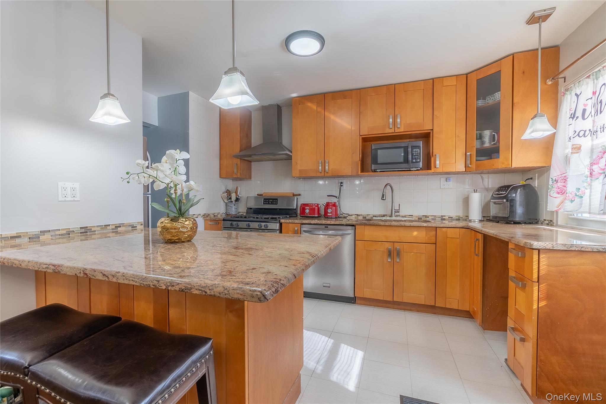 #1 photo, 25708 147th Avenue, Rosedale , NY 11422