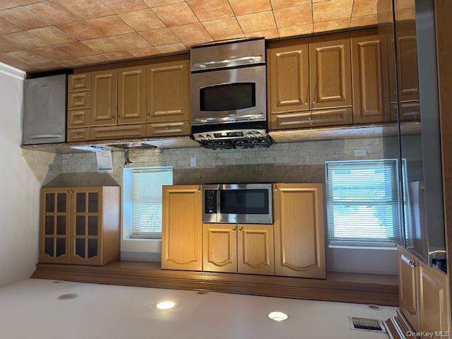 #3 photo, 1 Harding Place, Glen Head , NY 11545