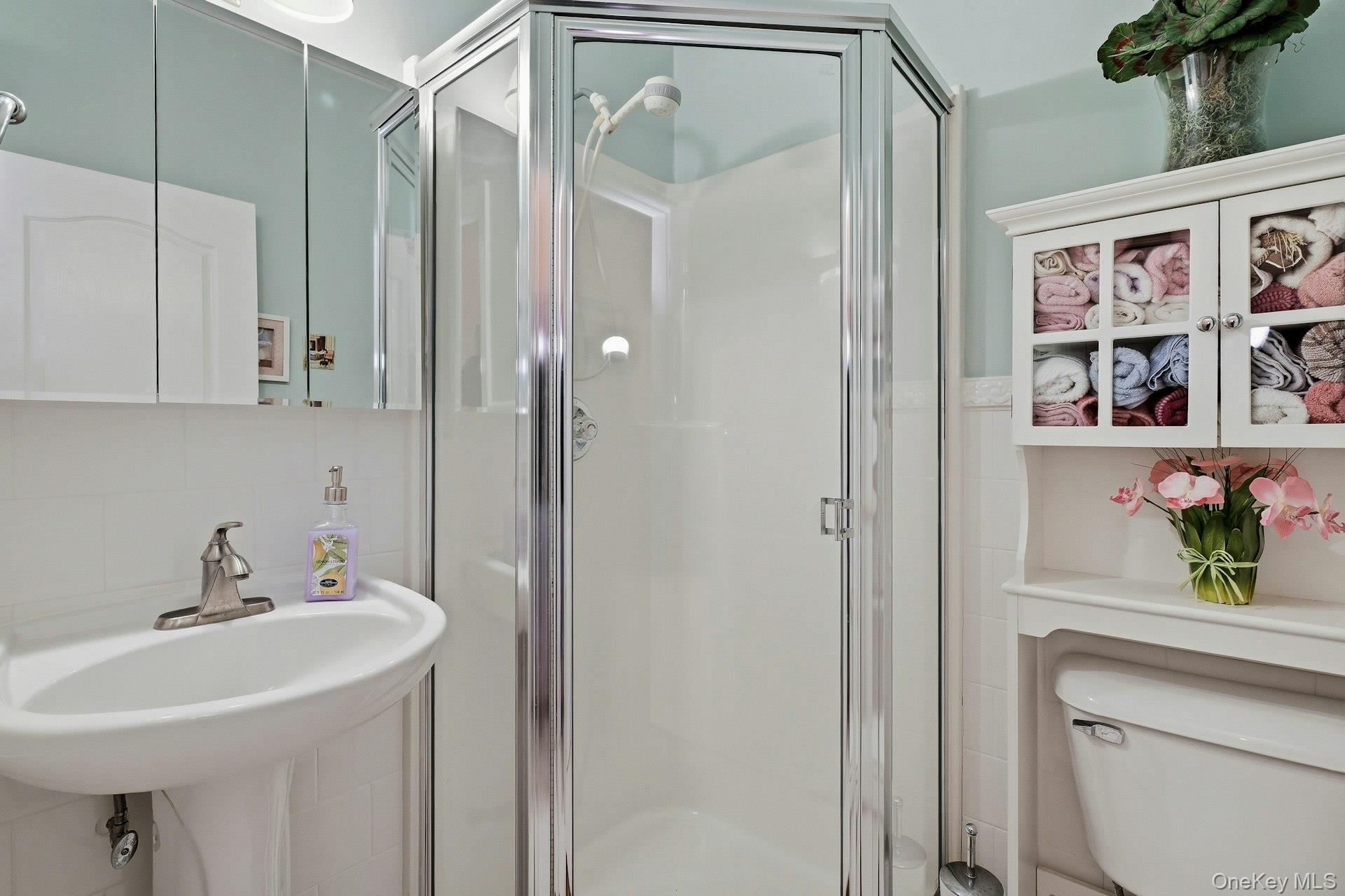 #17 photo, 604 Narragansett Villas Drive, Lindenhurst , NY 11757