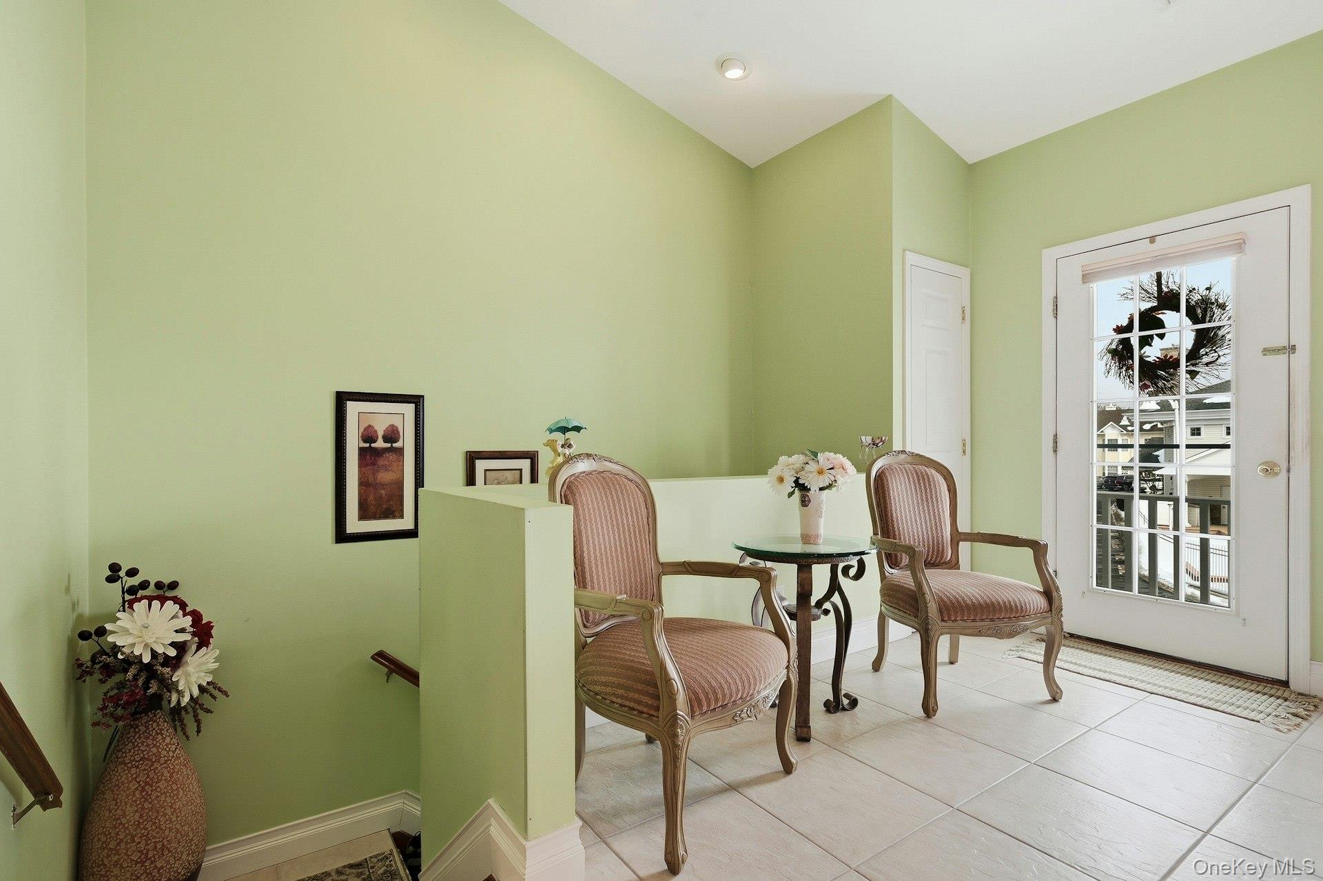 #5 photo, 604 Narragansett Villas Drive, Lindenhurst , NY 11757