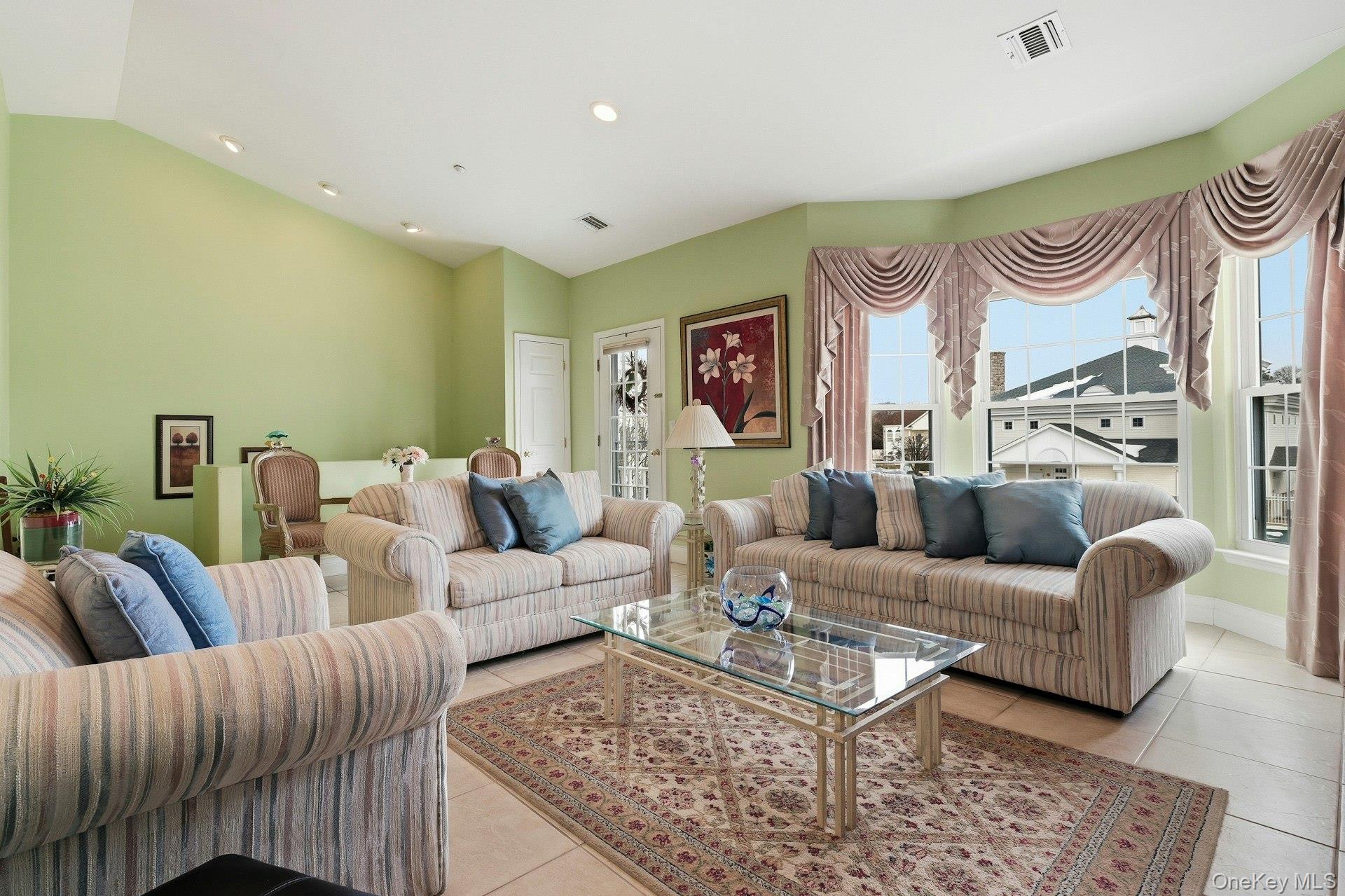 #9 photo, 604 Narragansett Villas Drive, Lindenhurst , NY 11757