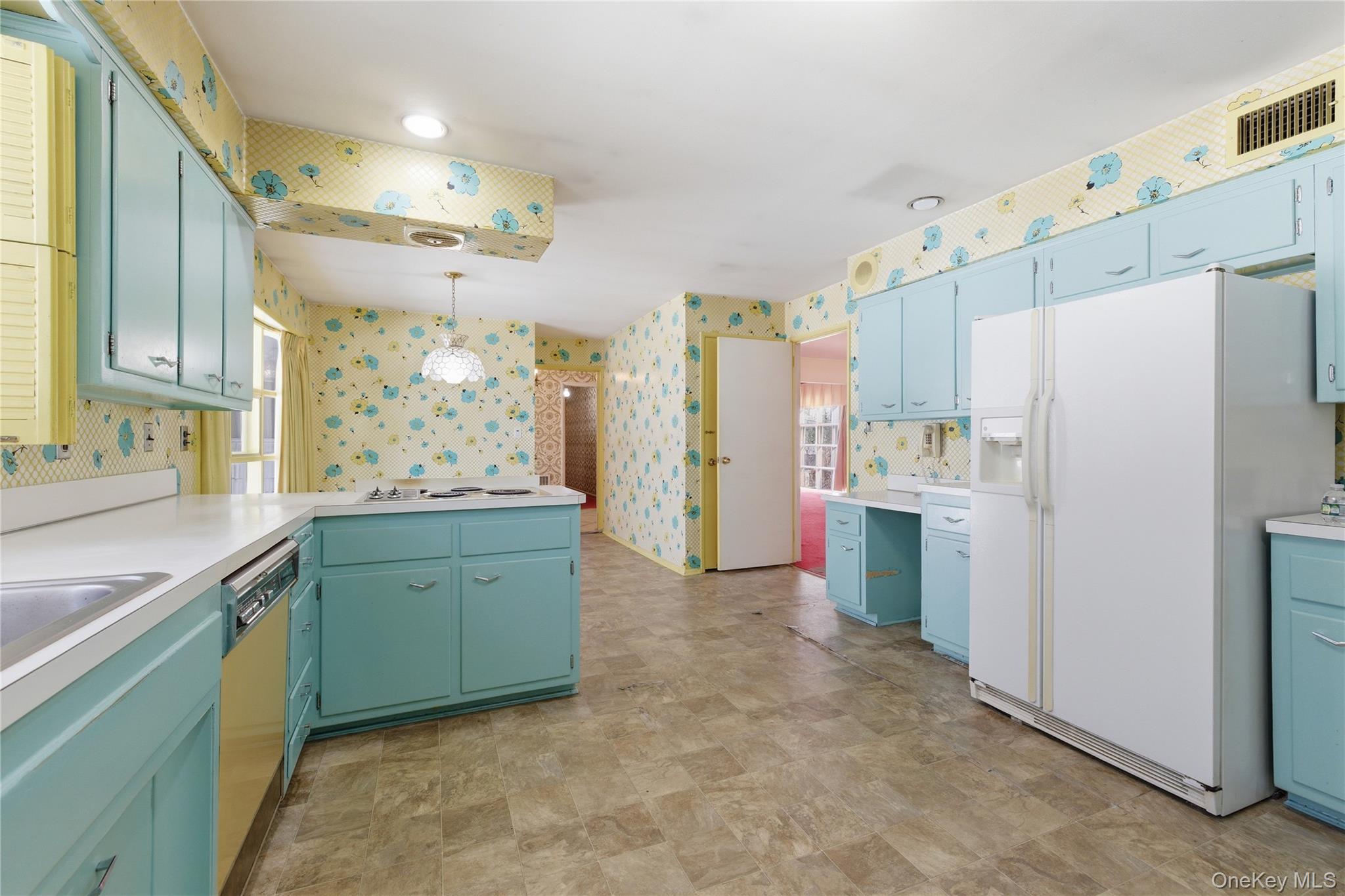 #15 photo, 22 Wenwood Drive, Glen Head , NY 11545