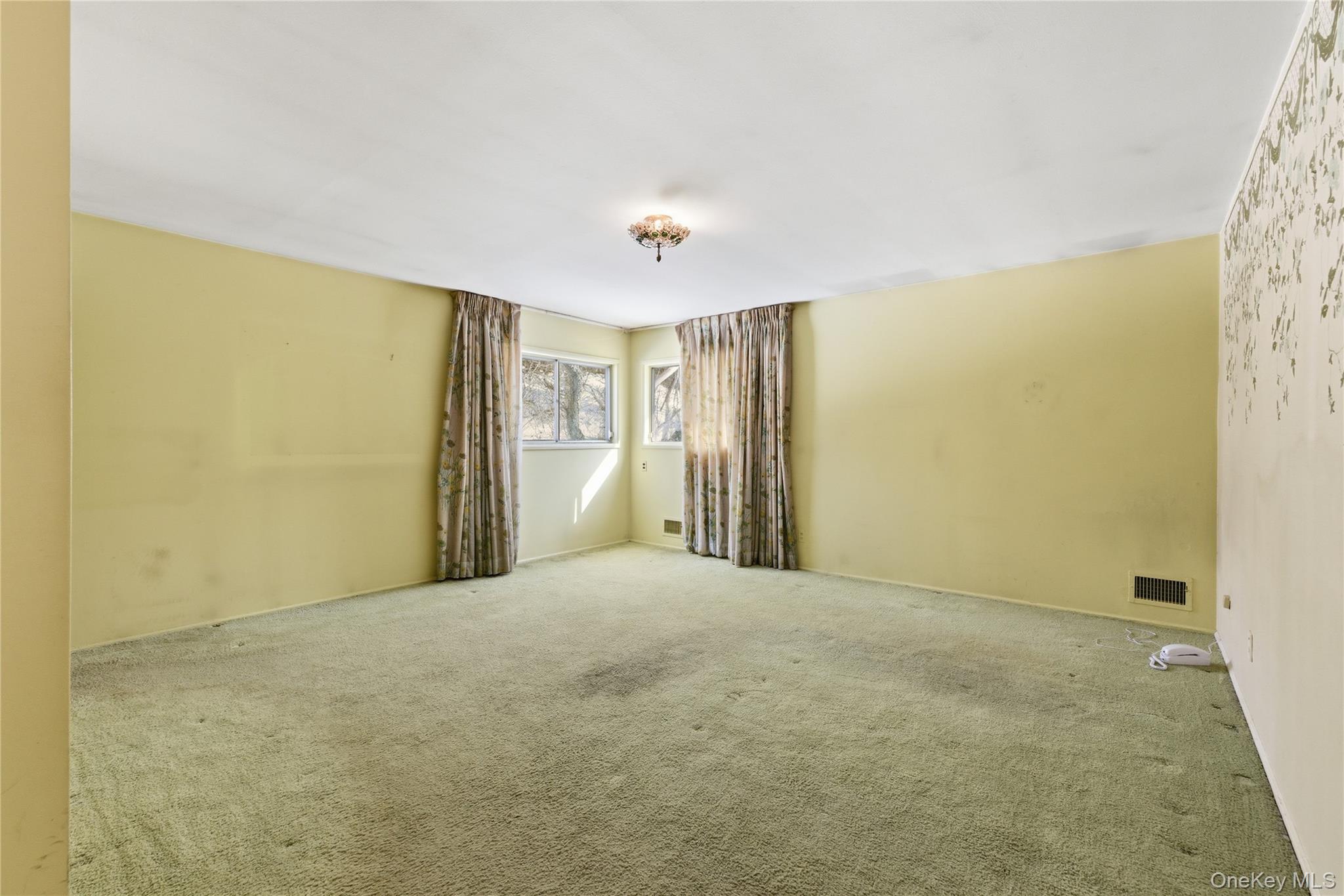 #20 photo, 22 Wenwood Drive, Glen Head , NY 11545