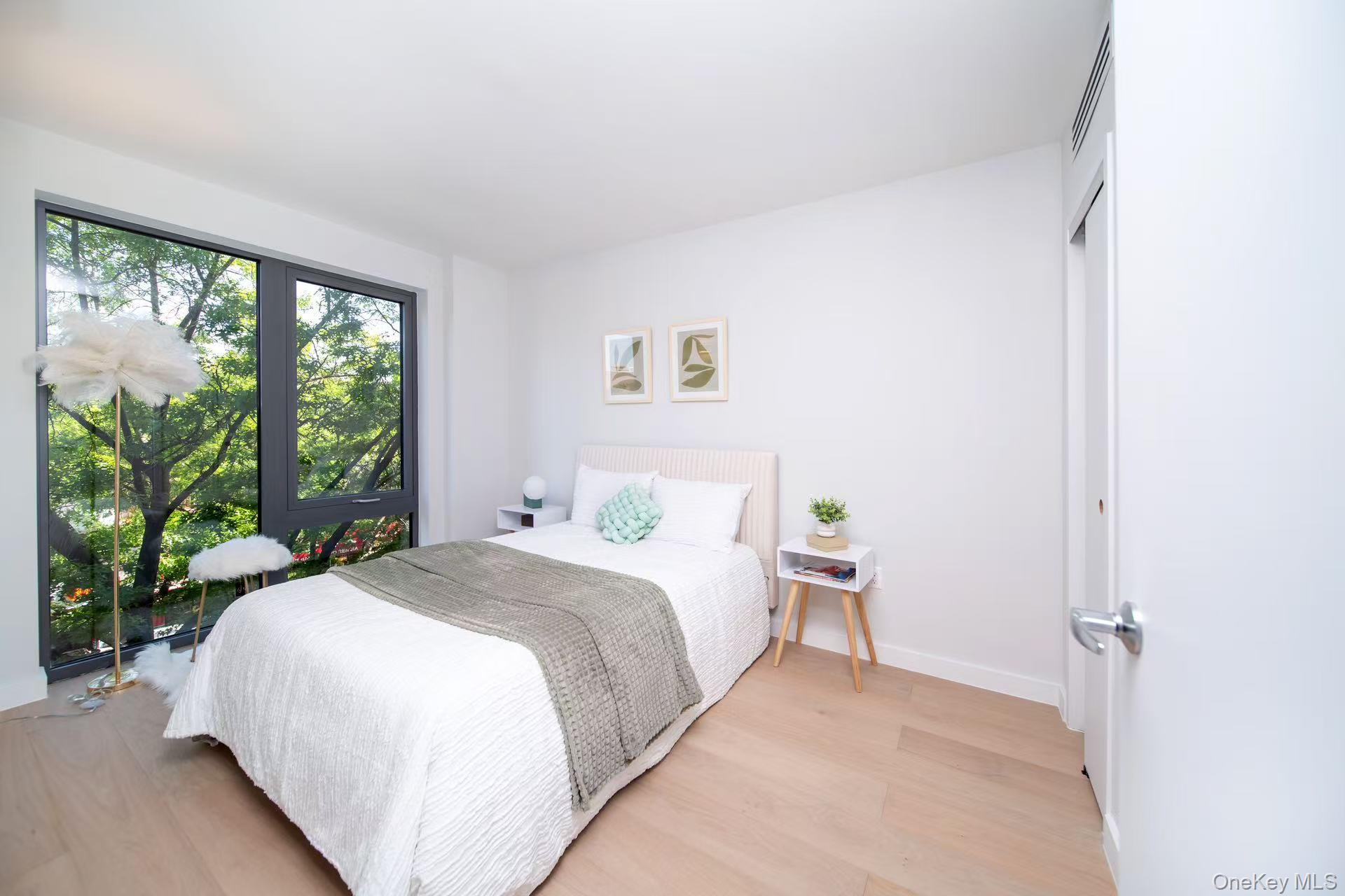 #4 photo, 136-80 41st Avenue, Flushing , NY 11355