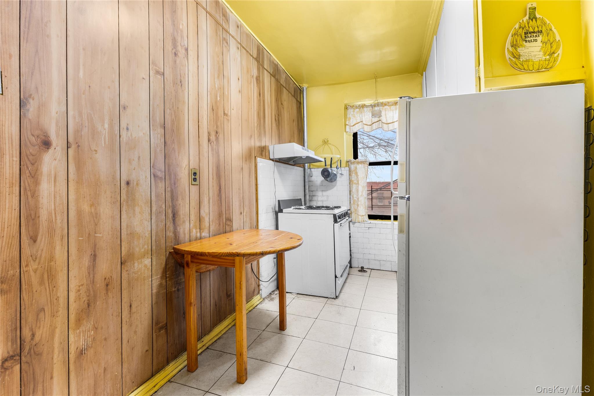 #19 photo, 850 Saint Marks Avenue, Brooklyn , NY 11213