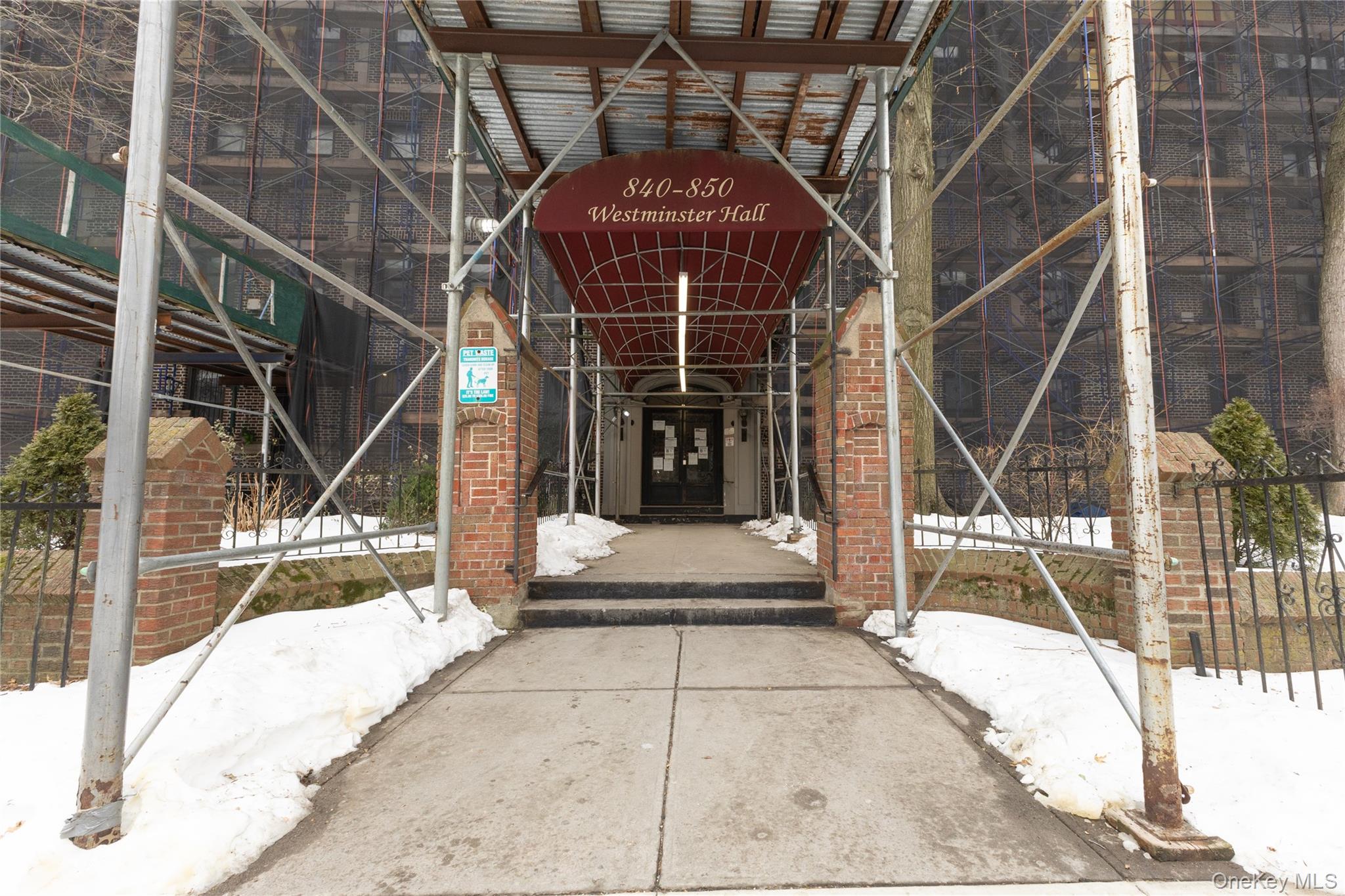 #2 photo, 850 Saint Marks Avenue, Brooklyn , NY 11213