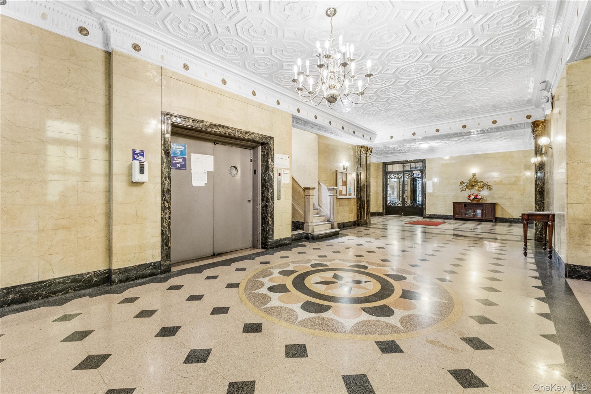 #20 photo, 850 Saint Marks Avenue, Brooklyn , NY 11213