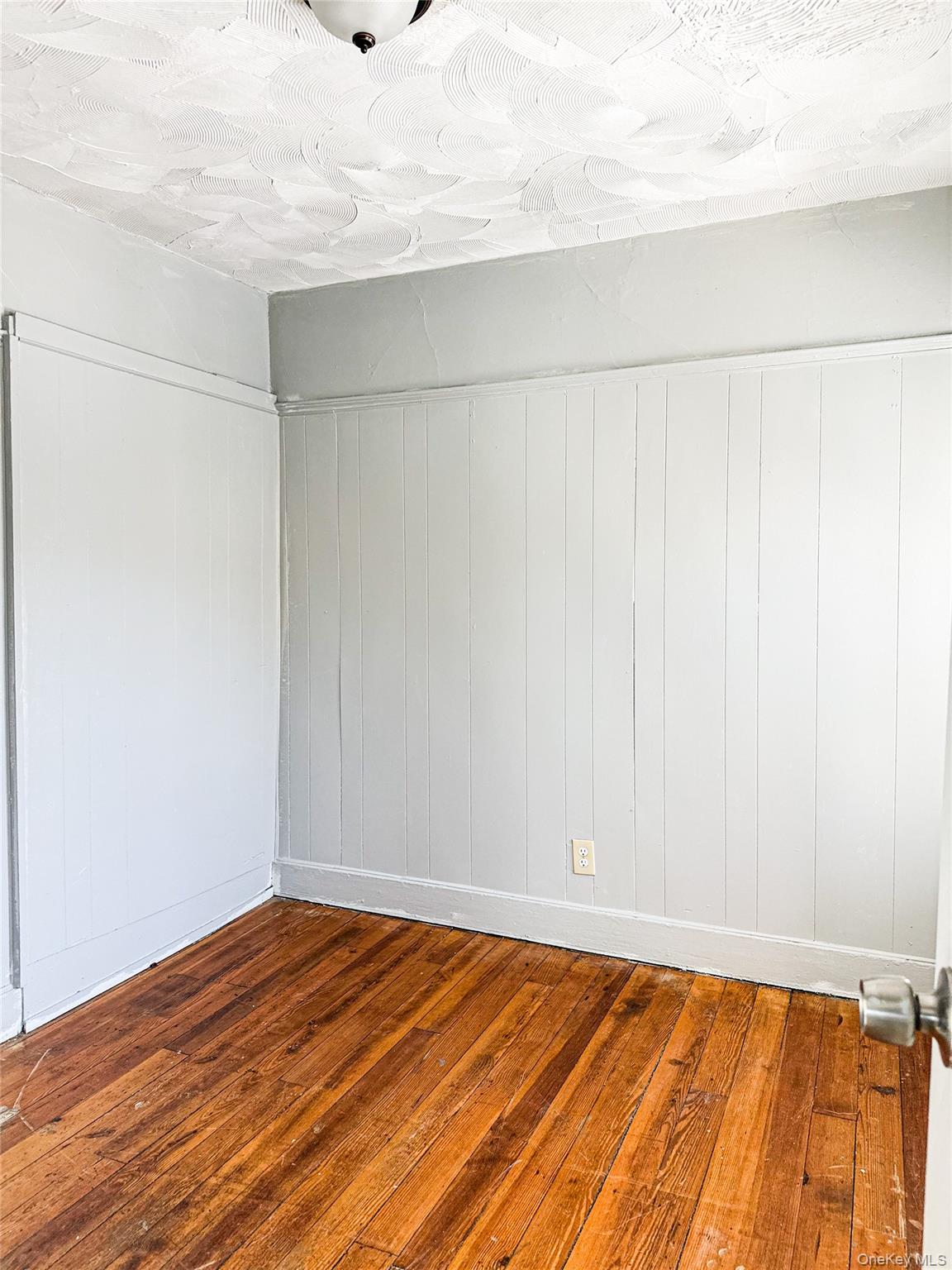 #4 photo, 545 Broadway, 纽约州 Monticello , NY 02701