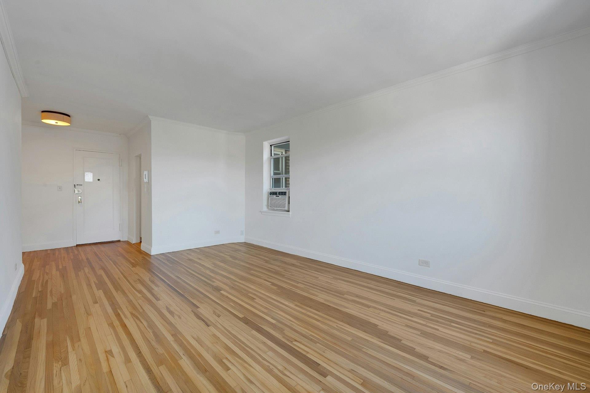 #8 photo, 640 W 231st Street, 布朗士 Bronx , NY 10463