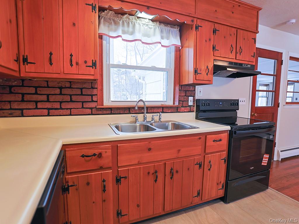 #8 photo, 8 Wood Terrace, Newburgh , NY 12550