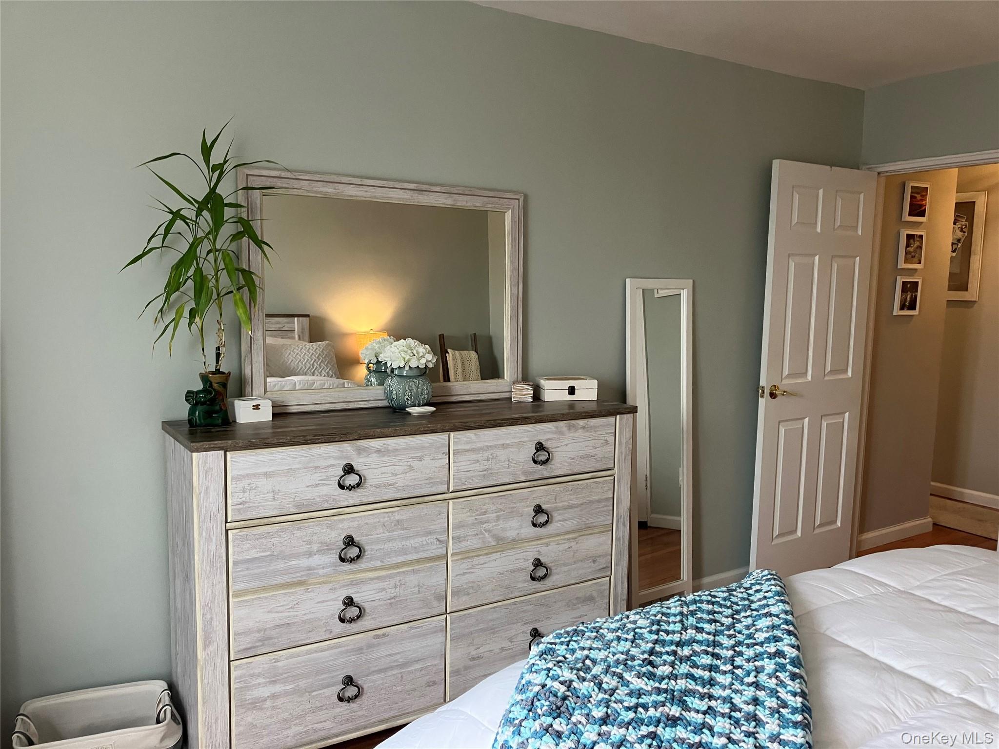 #11 photo, 855 E Broadway, Long Beach , NY 11561