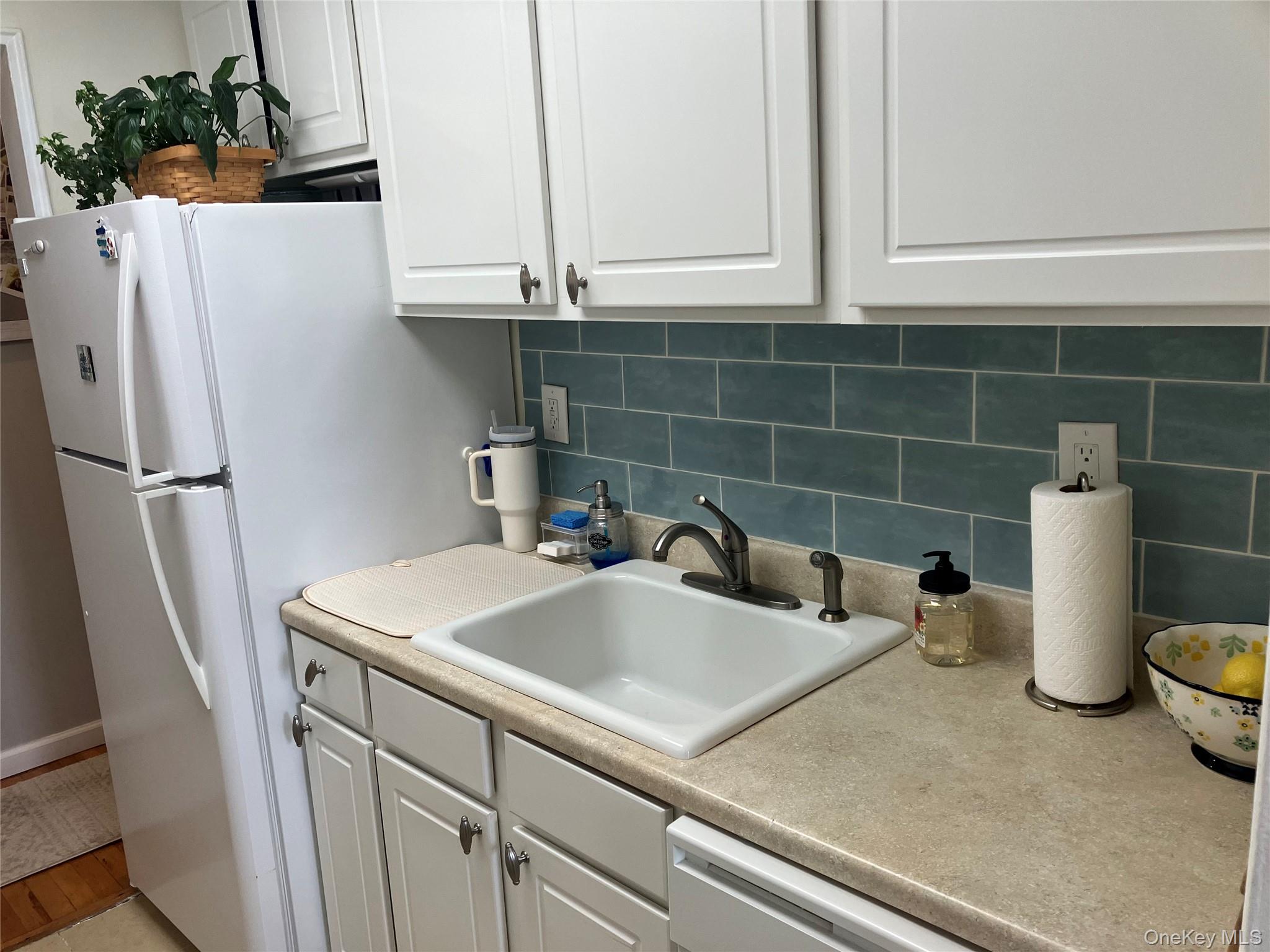 #6 photo, 855 E Broadway, Long Beach , NY 11561