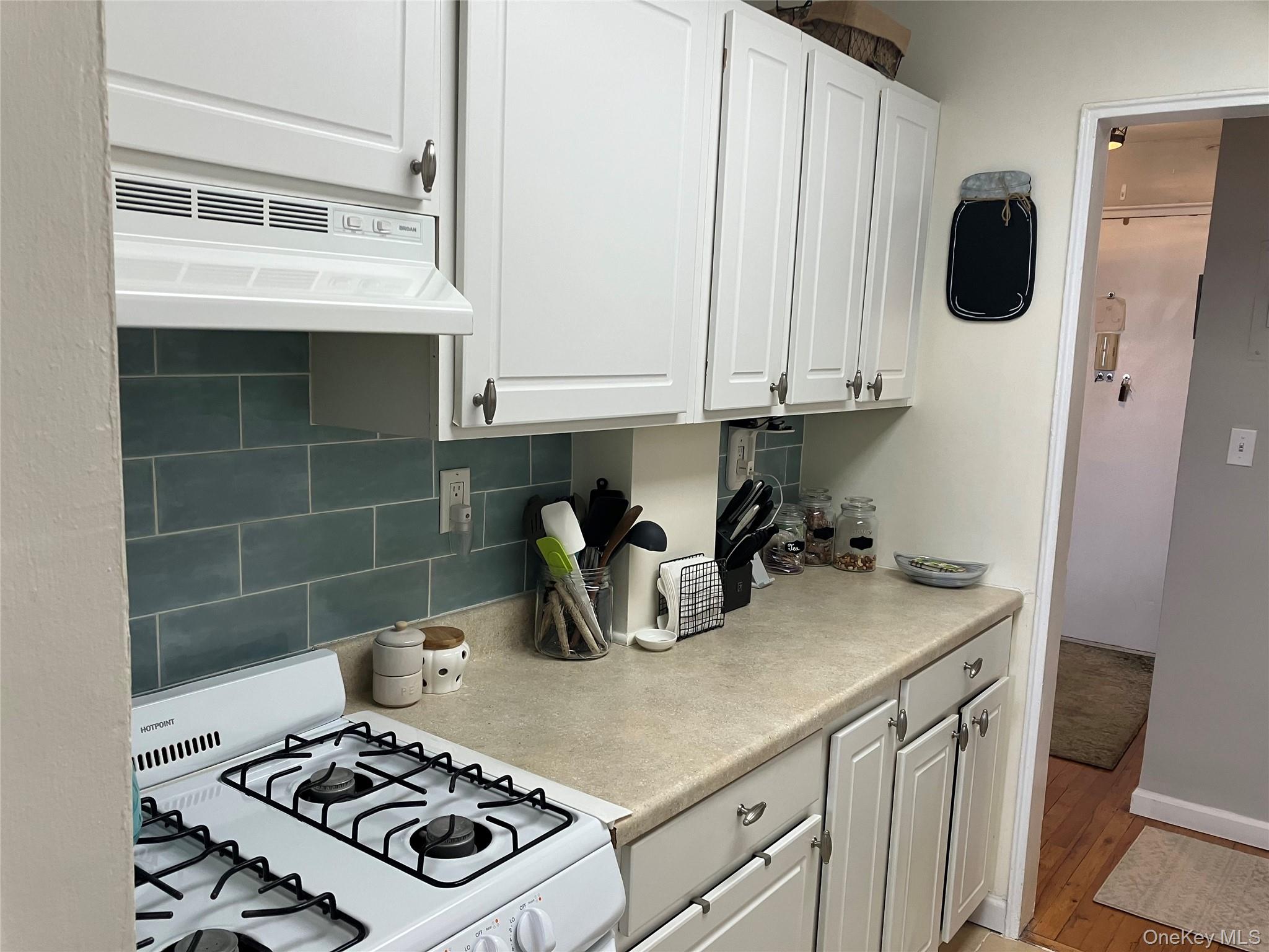 #7 photo, 855 E Broadway, Long Beach , NY 11561