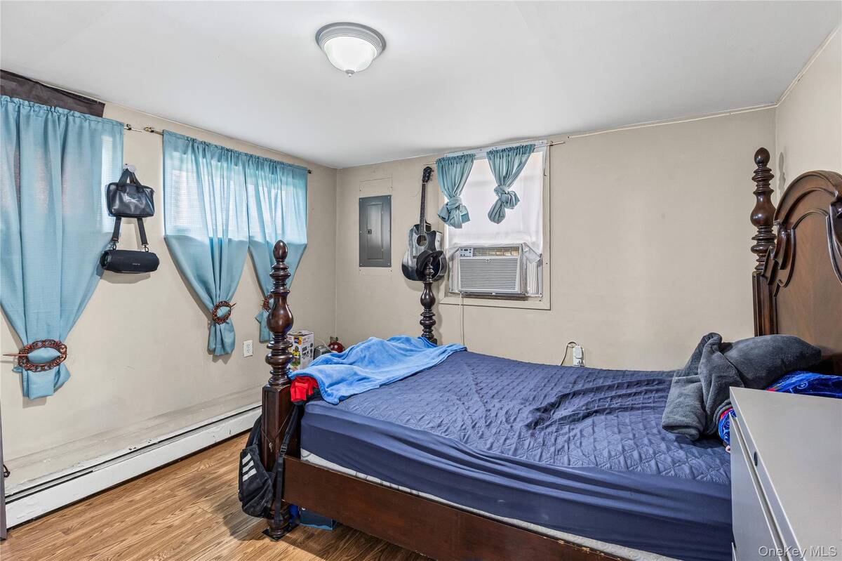 #23 photo, 75 Oak Street, Amityville , NY 11701