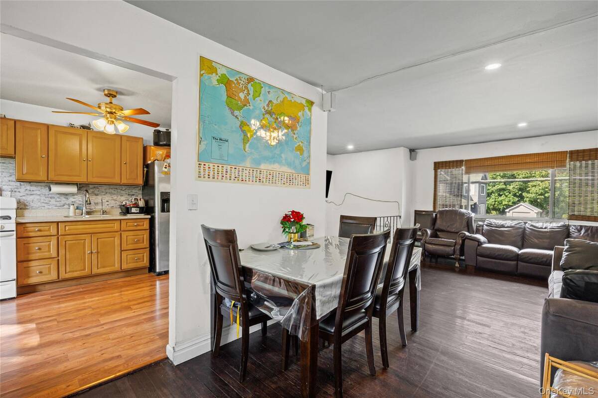 #14 photo, 75 Oak Street, Amityville , NY 11701