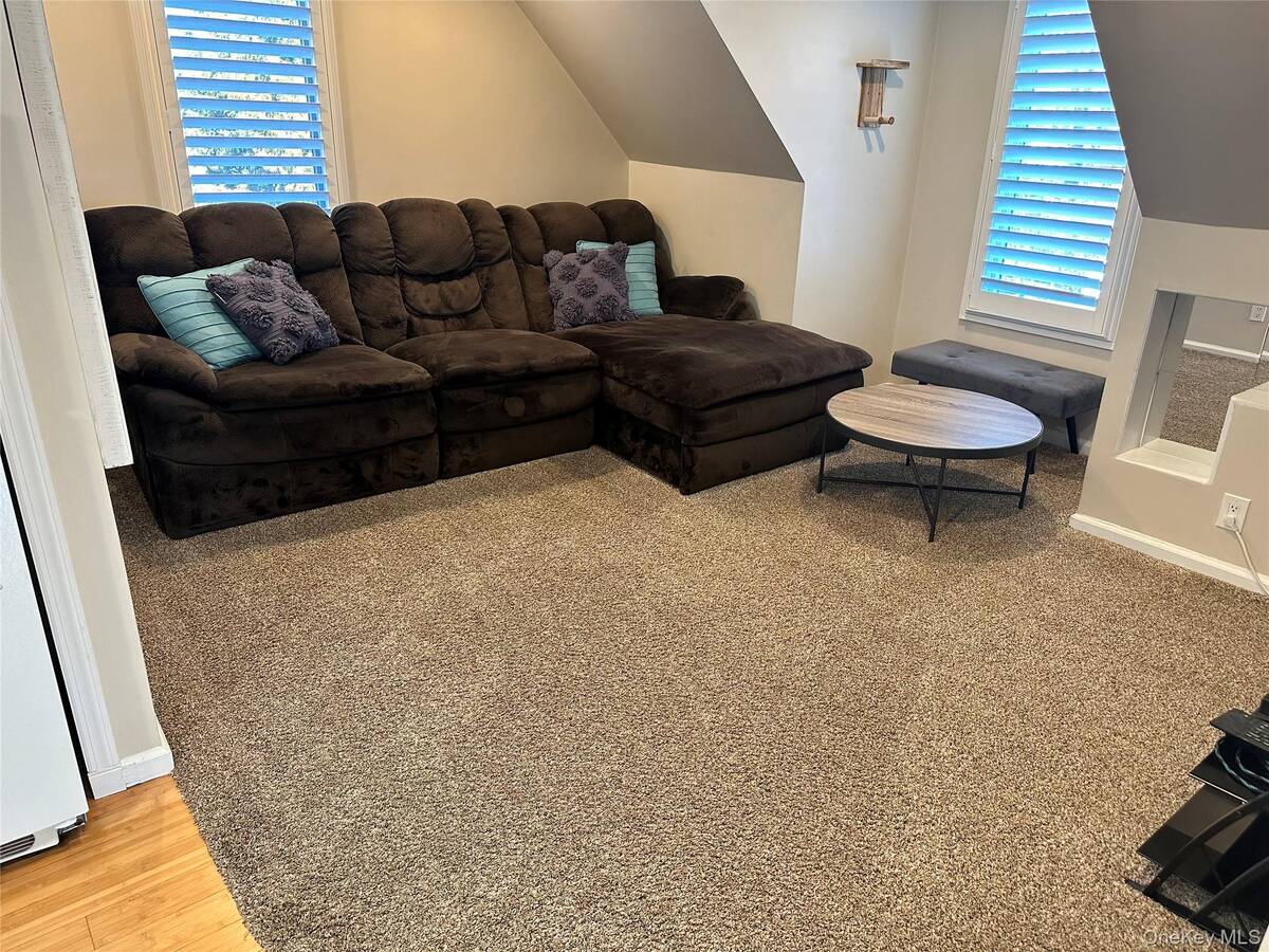 #1 photo, 12 Bunnell Place, West Babylon , NY 11704