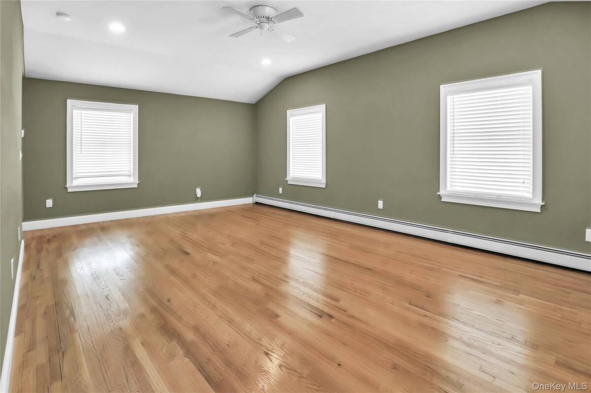 #10 photo, 11 Onyx N Dr, Stony Brook , NY 11790