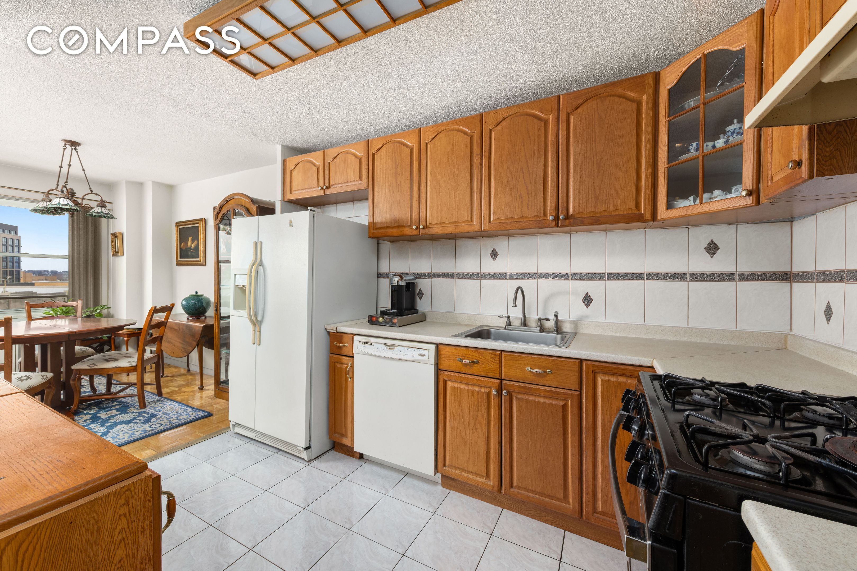 #4 photo, 70-31 108th Street, Forest Hills , NY 11375