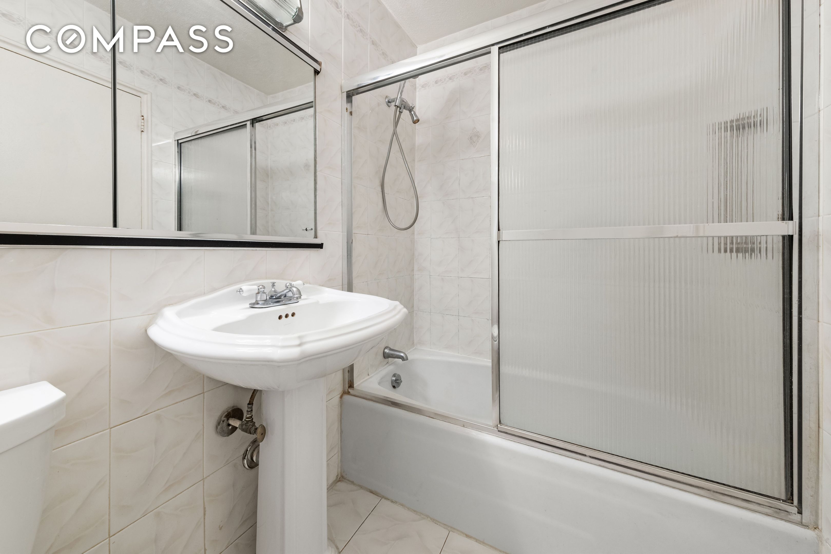 #7 photo, 70-31 108th Street, Forest Hills , NY 11375