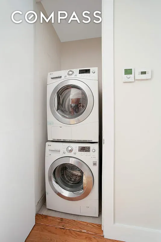 #8 photo, Brooklyn, Greenpoint , NY 11222