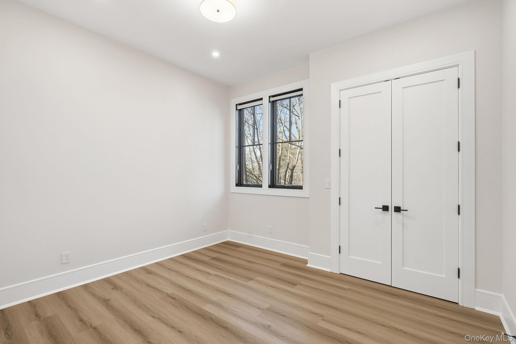 #6 photo, 34 Clinton Avenue, Dobbs Ferry , NY 10522