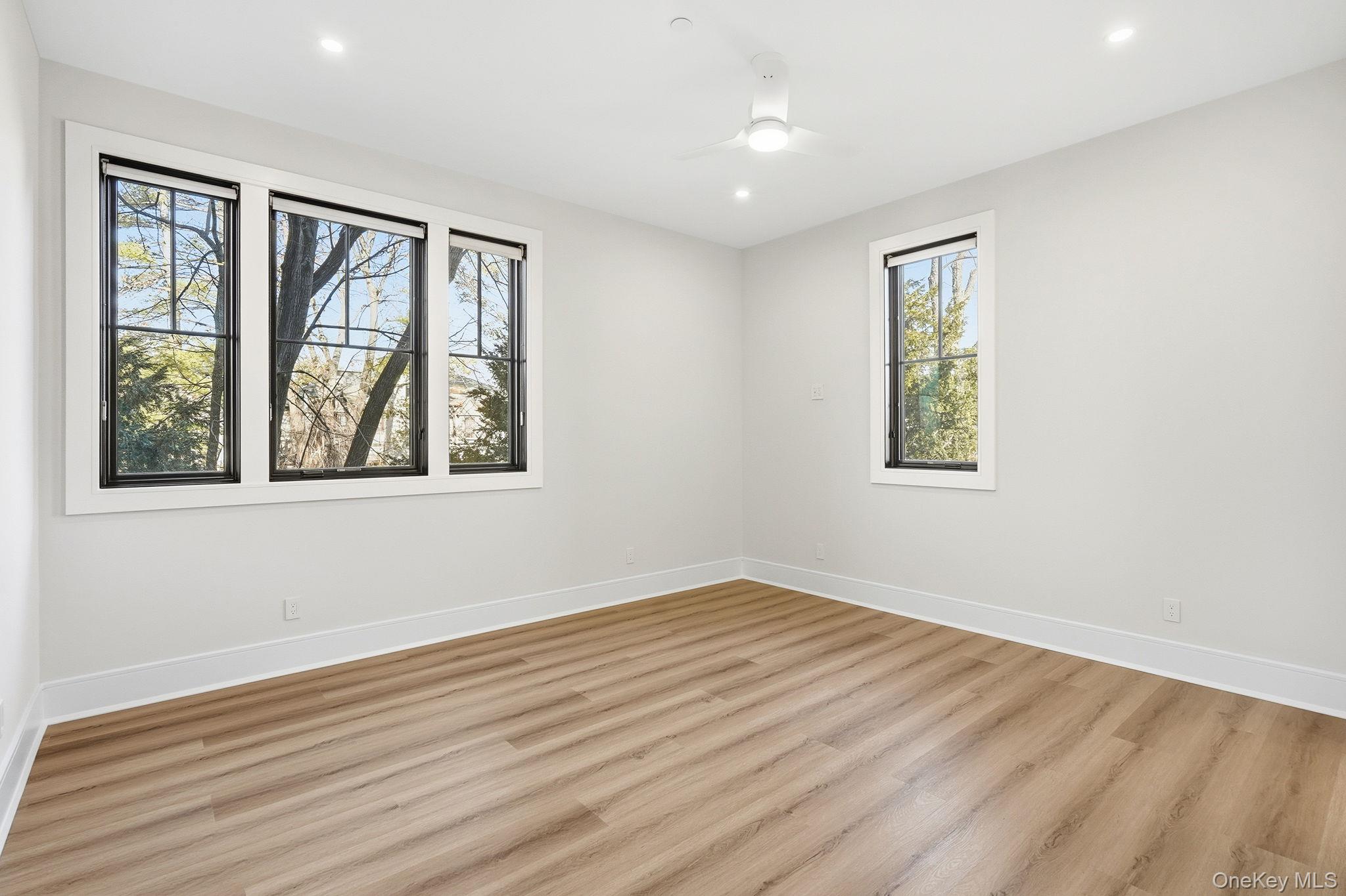 #8 photo, 34 Clinton Avenue, Dobbs Ferry , NY 10522