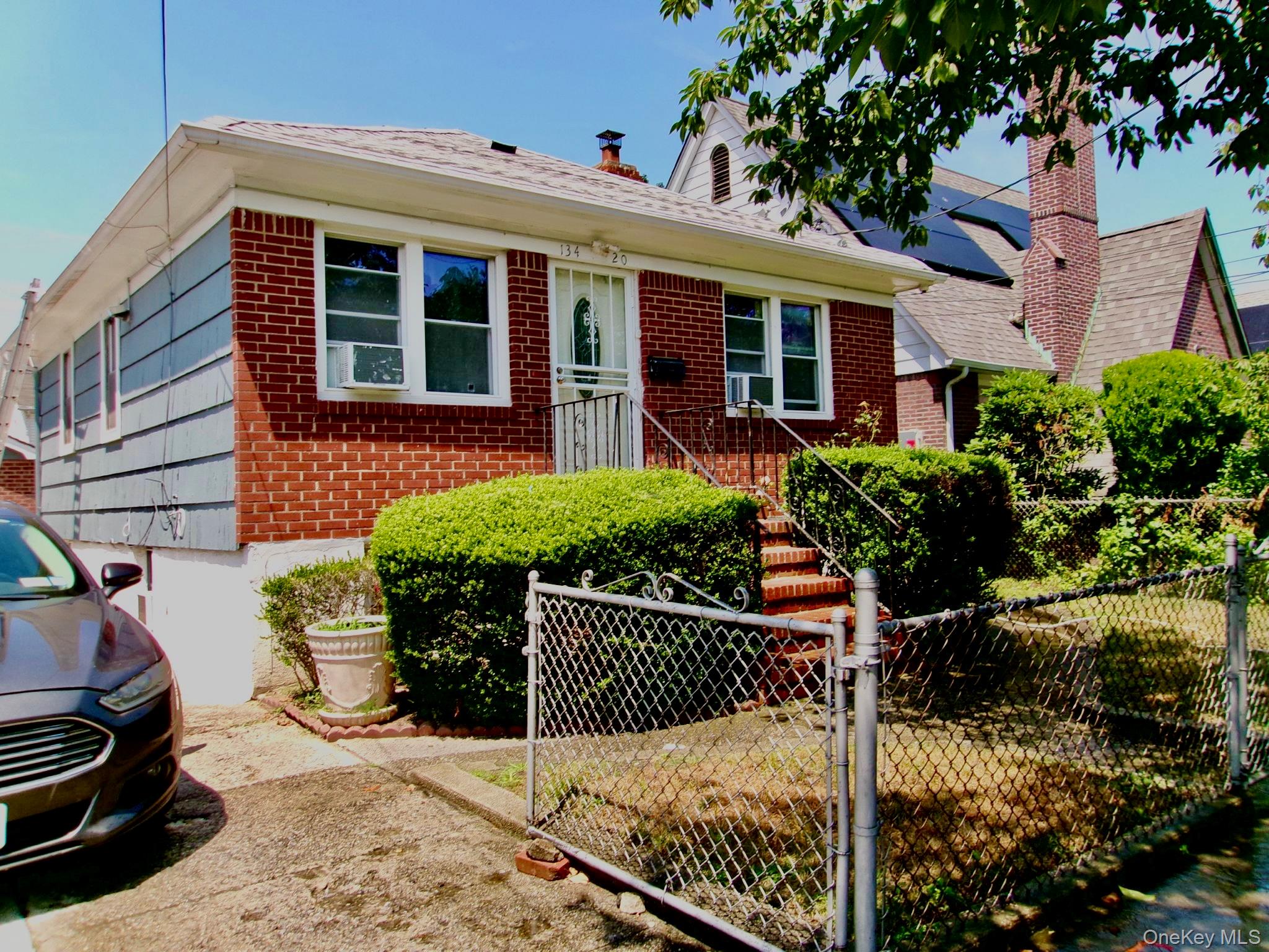 #1 photo, 13420 242nd Street, Rosedale , NY 11422