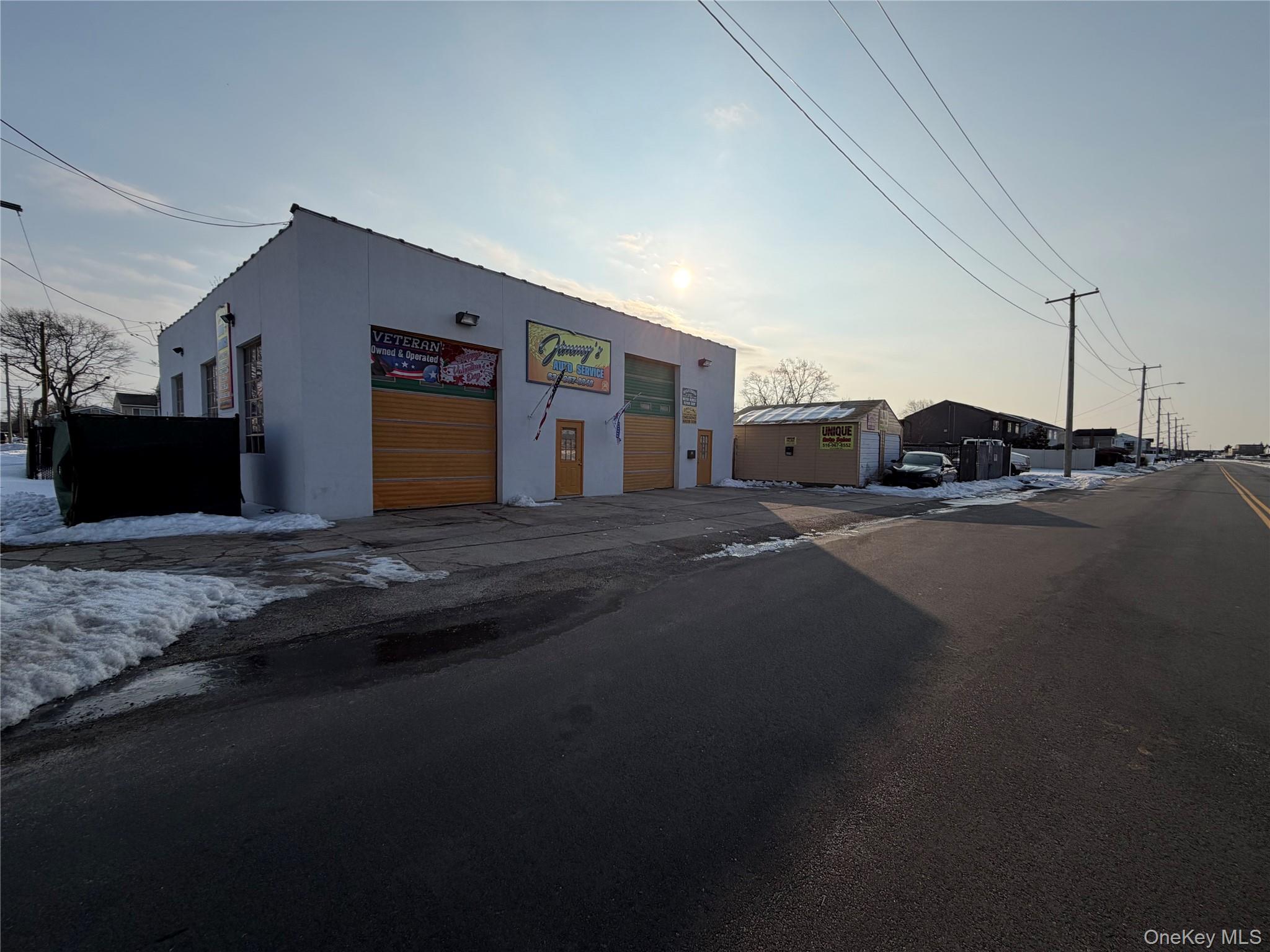 #2 photo, 628 Shore Road, Lindenhurst , NY 11757