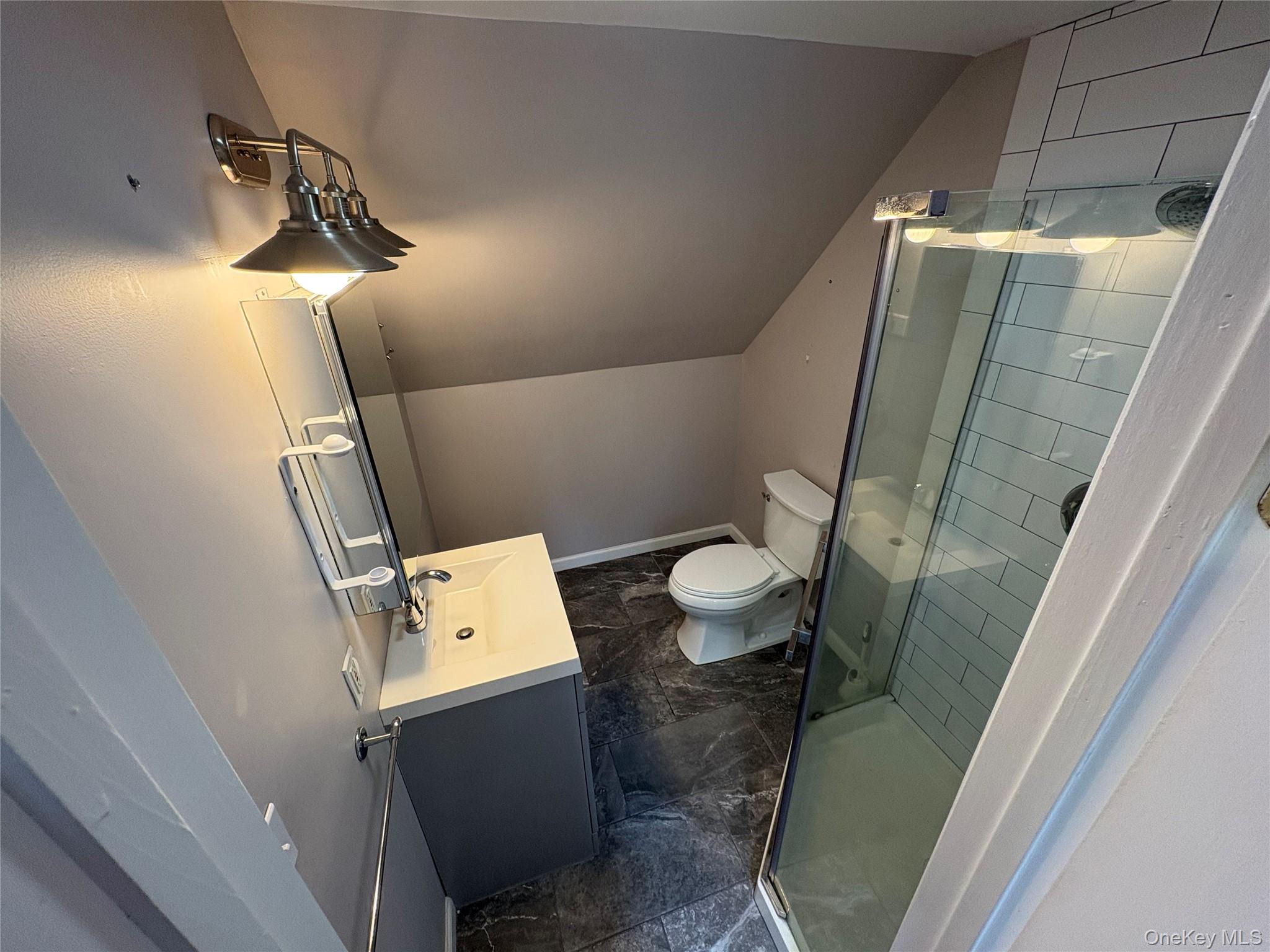 #4 photo, 427 Raft Avenue, Holbrook , NY 11741