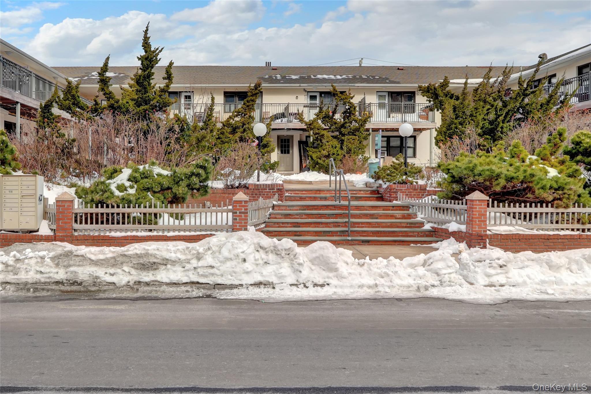 #15 photo, 65 W Broadway, Long Beach , NY 11561