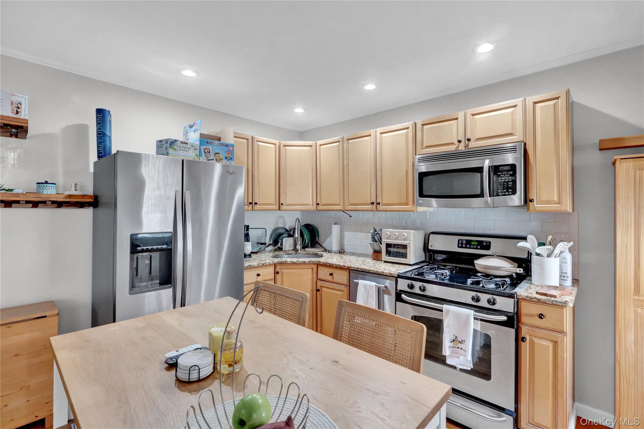 #7 photo, 65 W Broadway, Long Beach , NY 11561