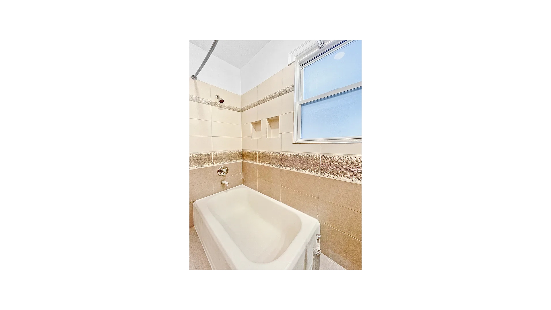 #16 photo, 405 E 2ND Street, Kensington , NY 11218