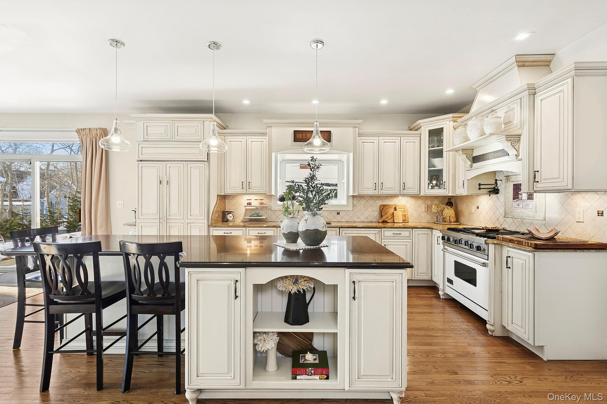 #3 photo, 6 Dogwood Street, East Quogue , NY 11942