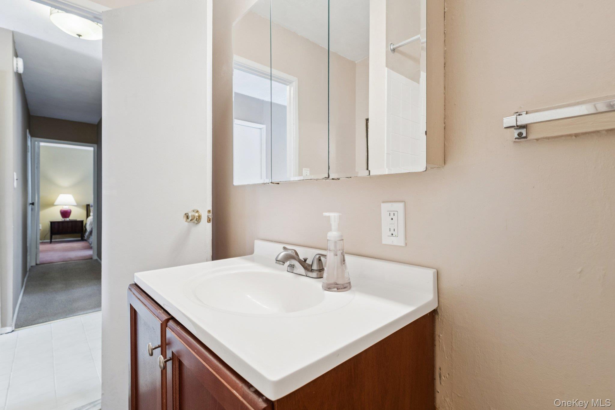 #16 photo, 7 Joni Drive, Mount Sinai , NY 11766