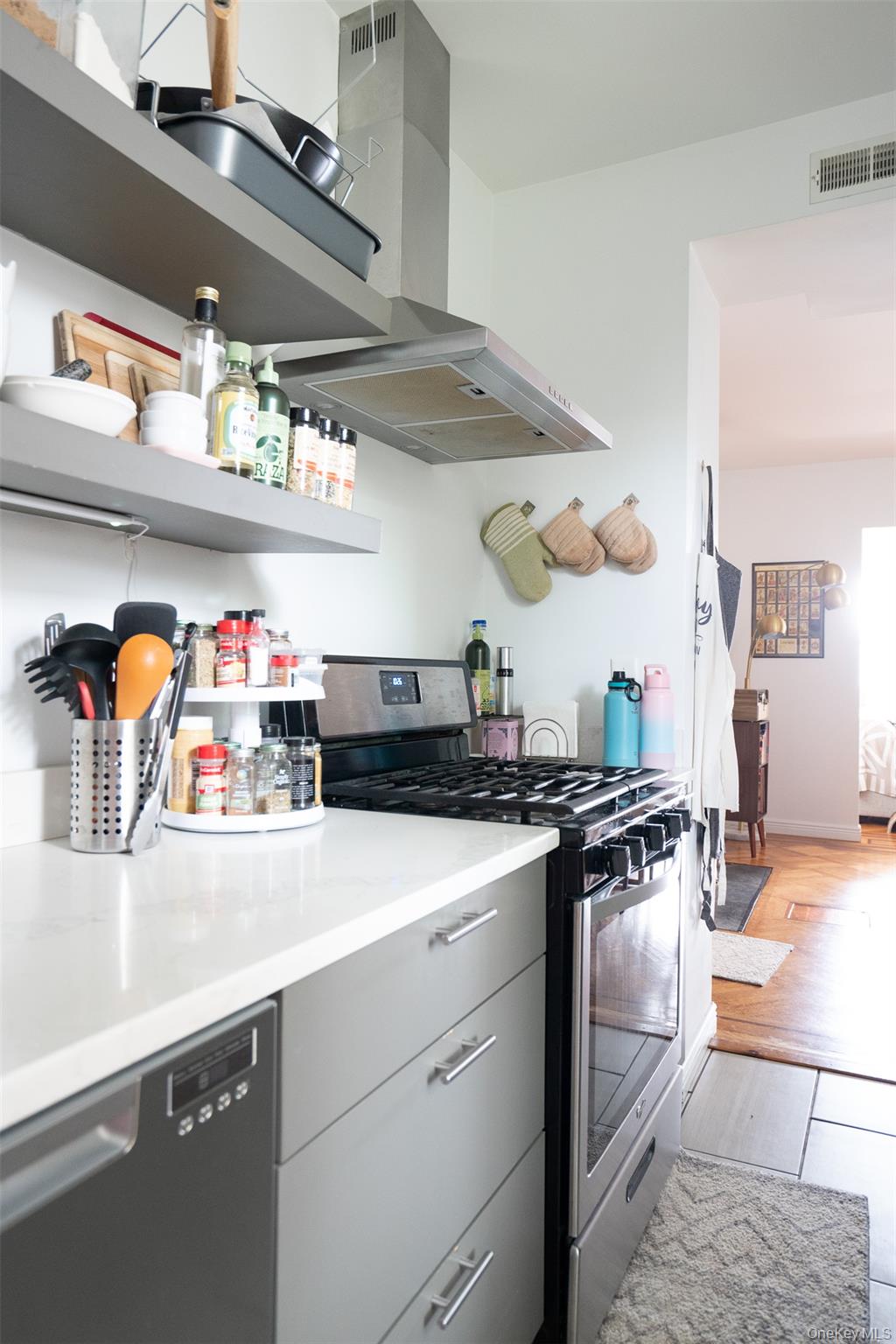 #20 photo, 121 Montgomery Street, Newburgh , NY 12550