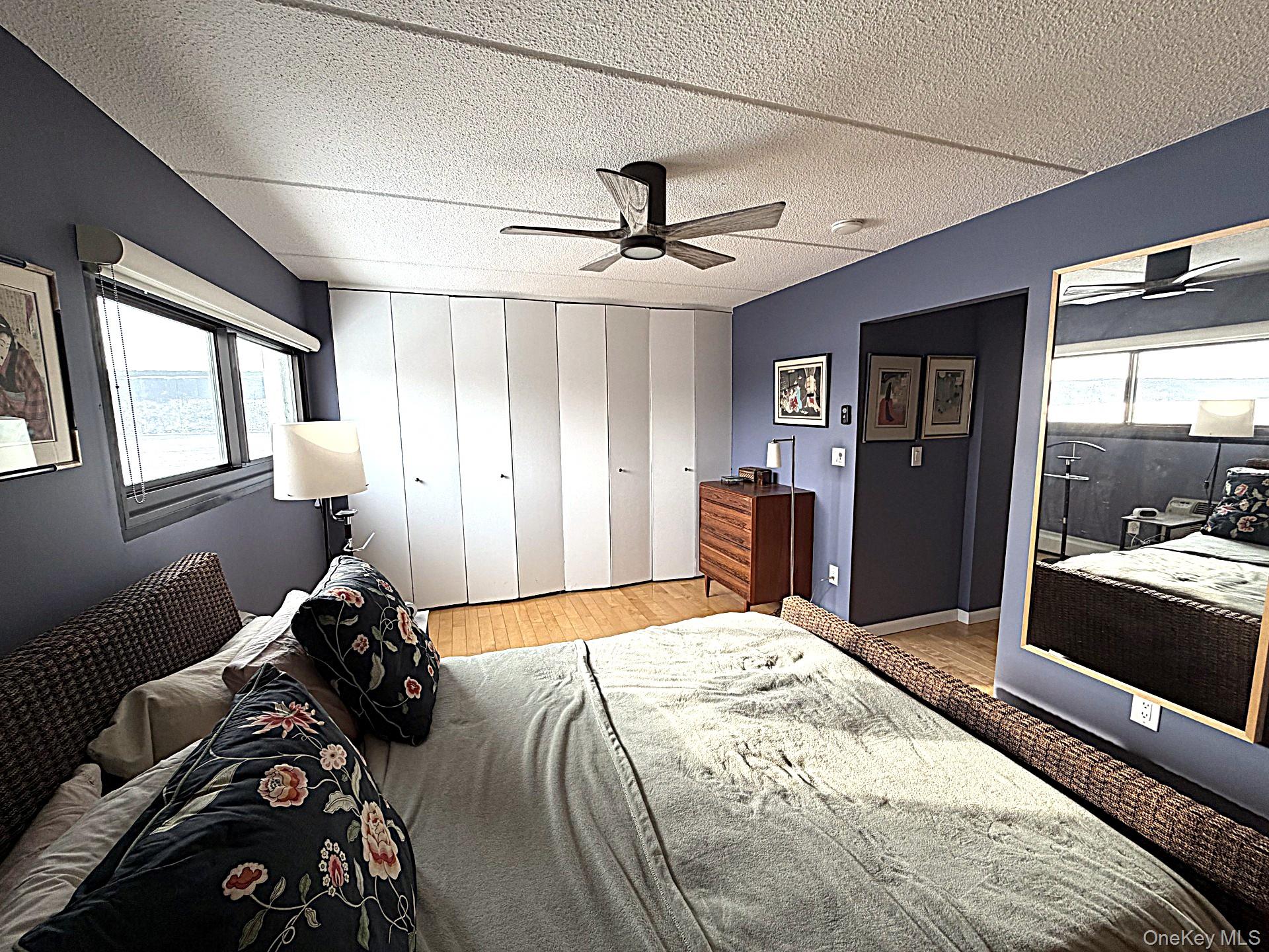 #13 photo, 1155 Warburton Avenue, Yonkers , NY 10701