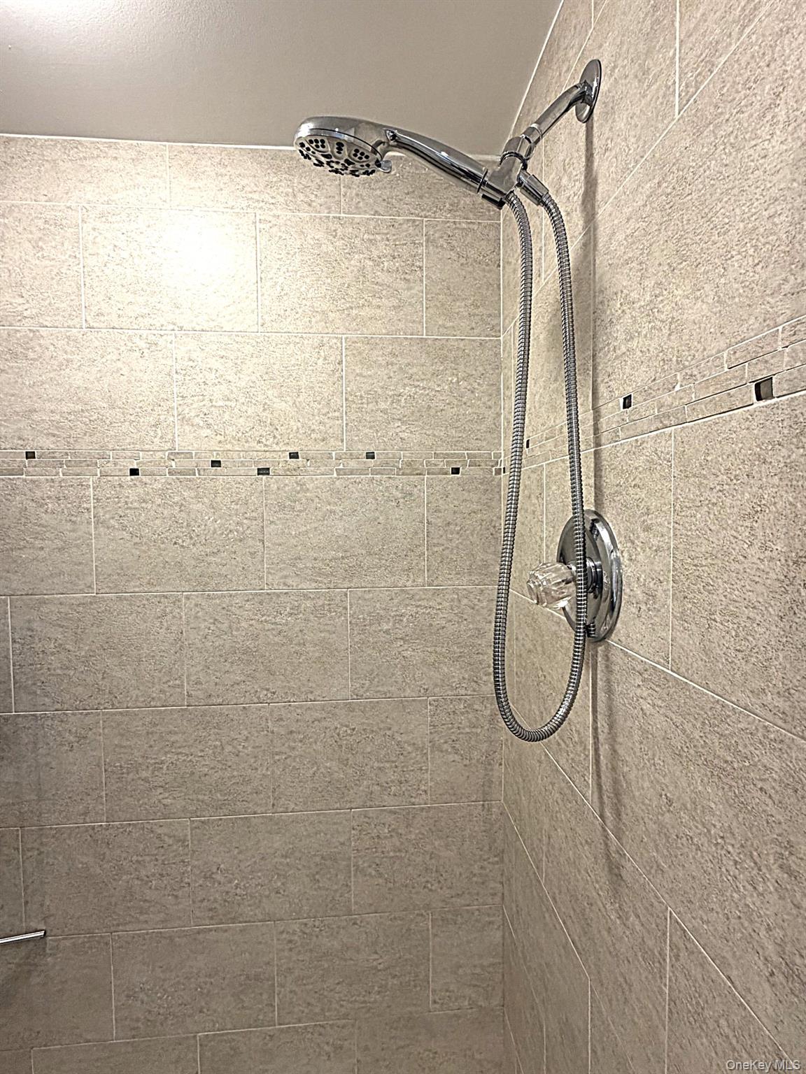 #16 photo, 1155 Warburton Avenue, Yonkers , NY 10701